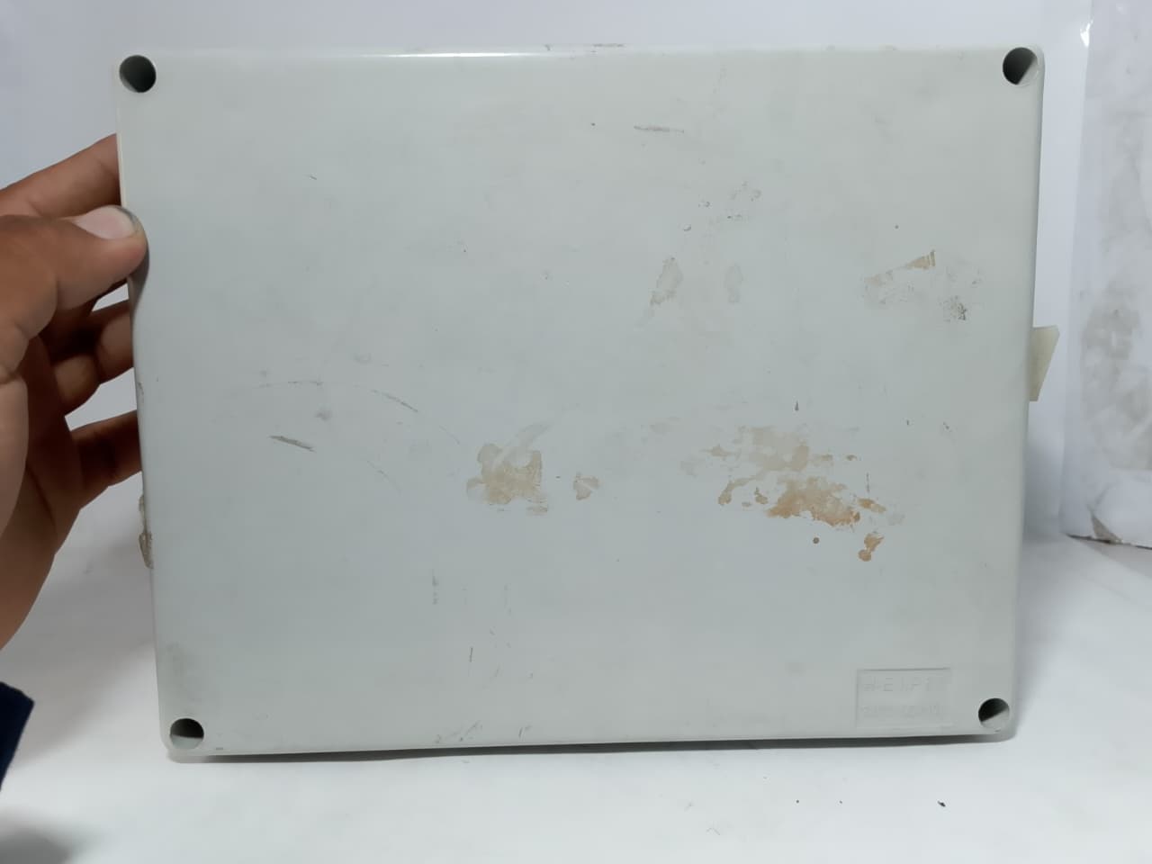 ip65 240X190X125 PVC Junction Box in Pakistan thumbnail 3