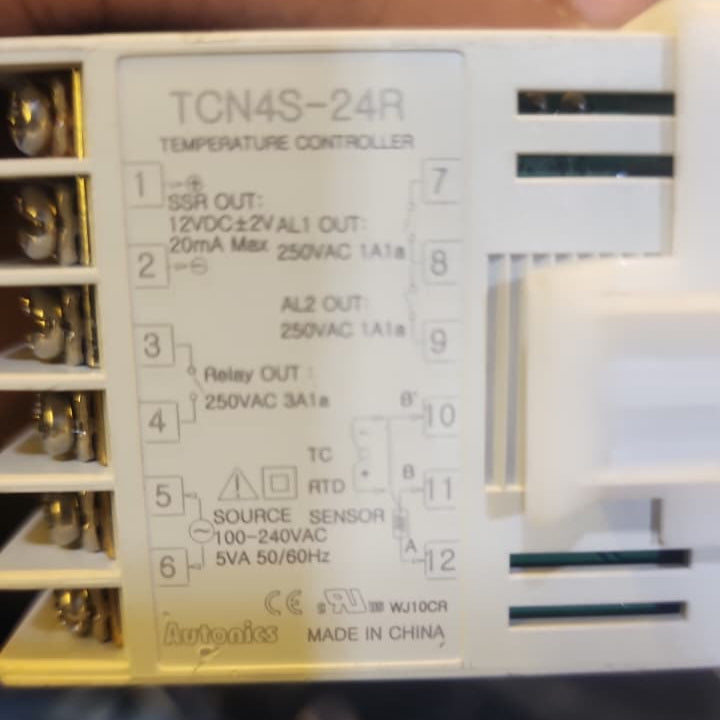 Autonics TCN4S Temperature Controller in Pakistan thumbnail 2