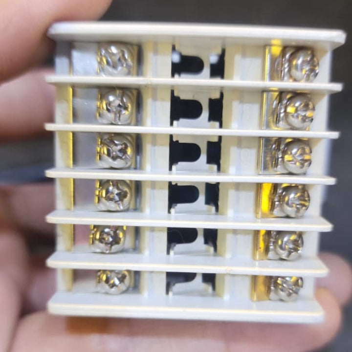 Autonics TCN4S Temperature Controller in Pakistan thumbnail 3