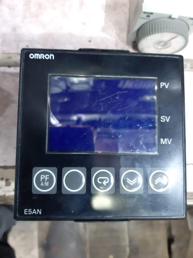 Omron E5AN PID Temperature Controller in Pakistan