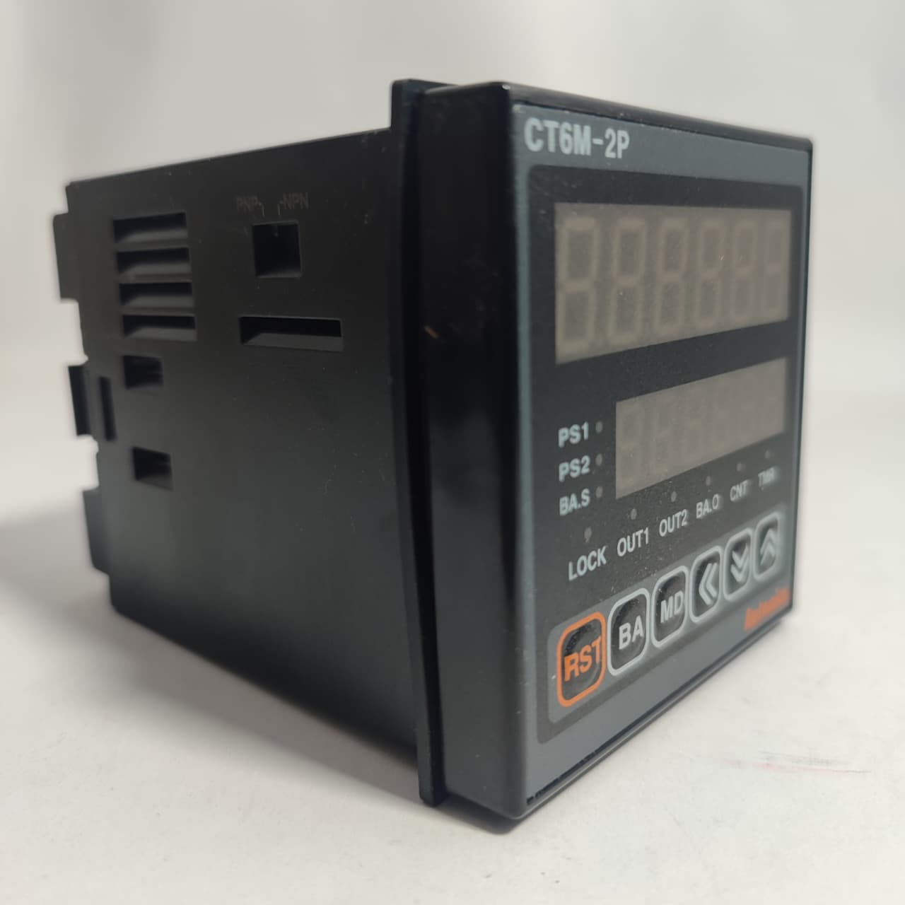 Autonics CT6M-2P COUNTER/TIMER  24v dc new box pack in Pakistan thumbnail 6