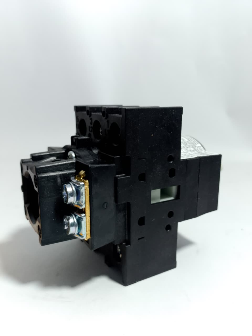 EATON P1-25 Manual Motor Controller Switch in Pakistan - 4pol/25A thumbnail 5
