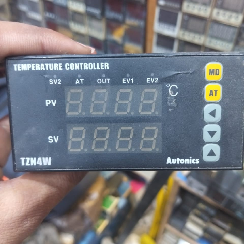 Autonics TZN4W Dual Display PID Temperature Controller (48x48mm) in Pakistan
