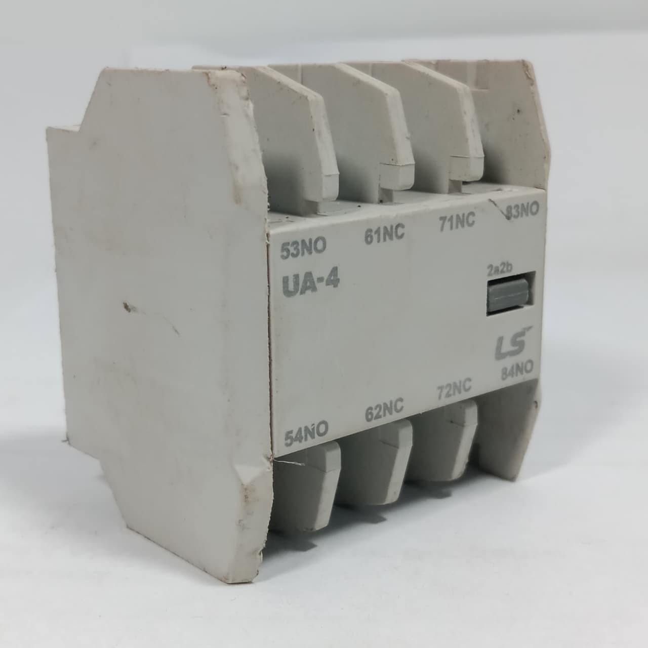LS Electric UA-4 4-Pole Auxiliary Contact Block in Pakistan thumbnail 4