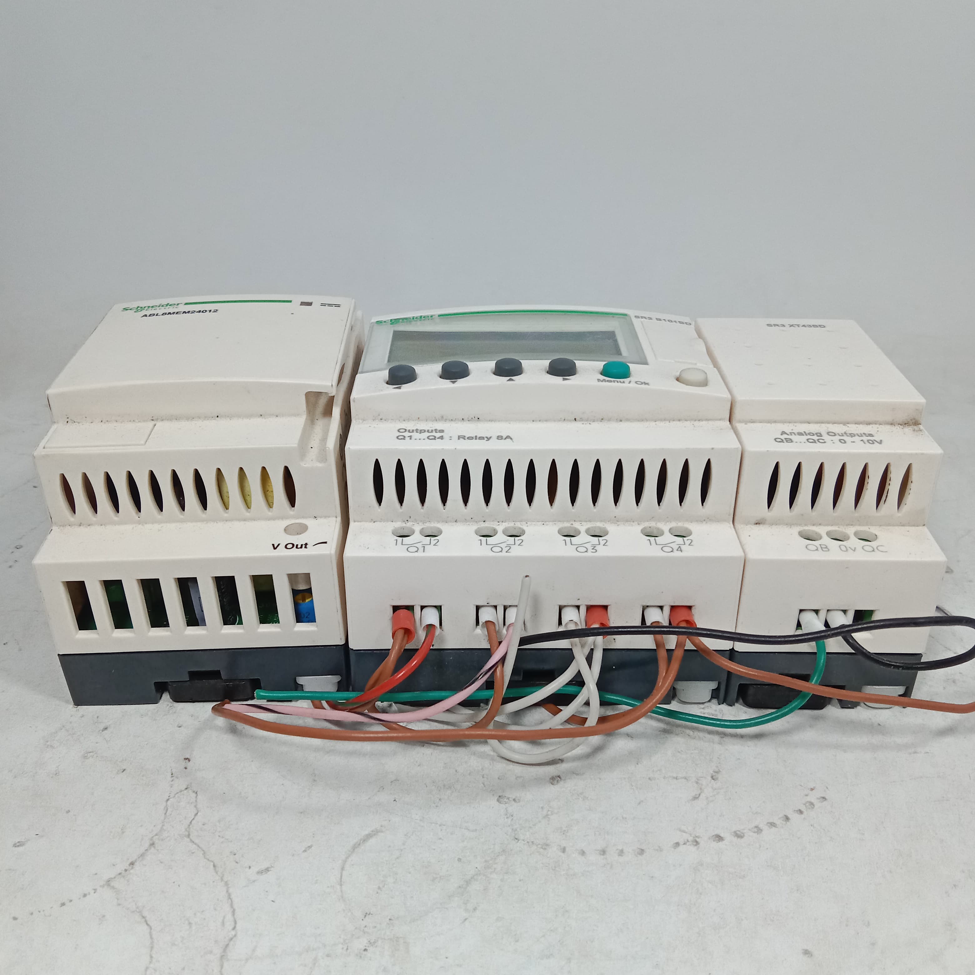 Schneider SR3 B101BD Programmable Logic Controller Module + ABL8MEM24D12 Regulated switch Power Supply in  pakistan thumbnail 6
