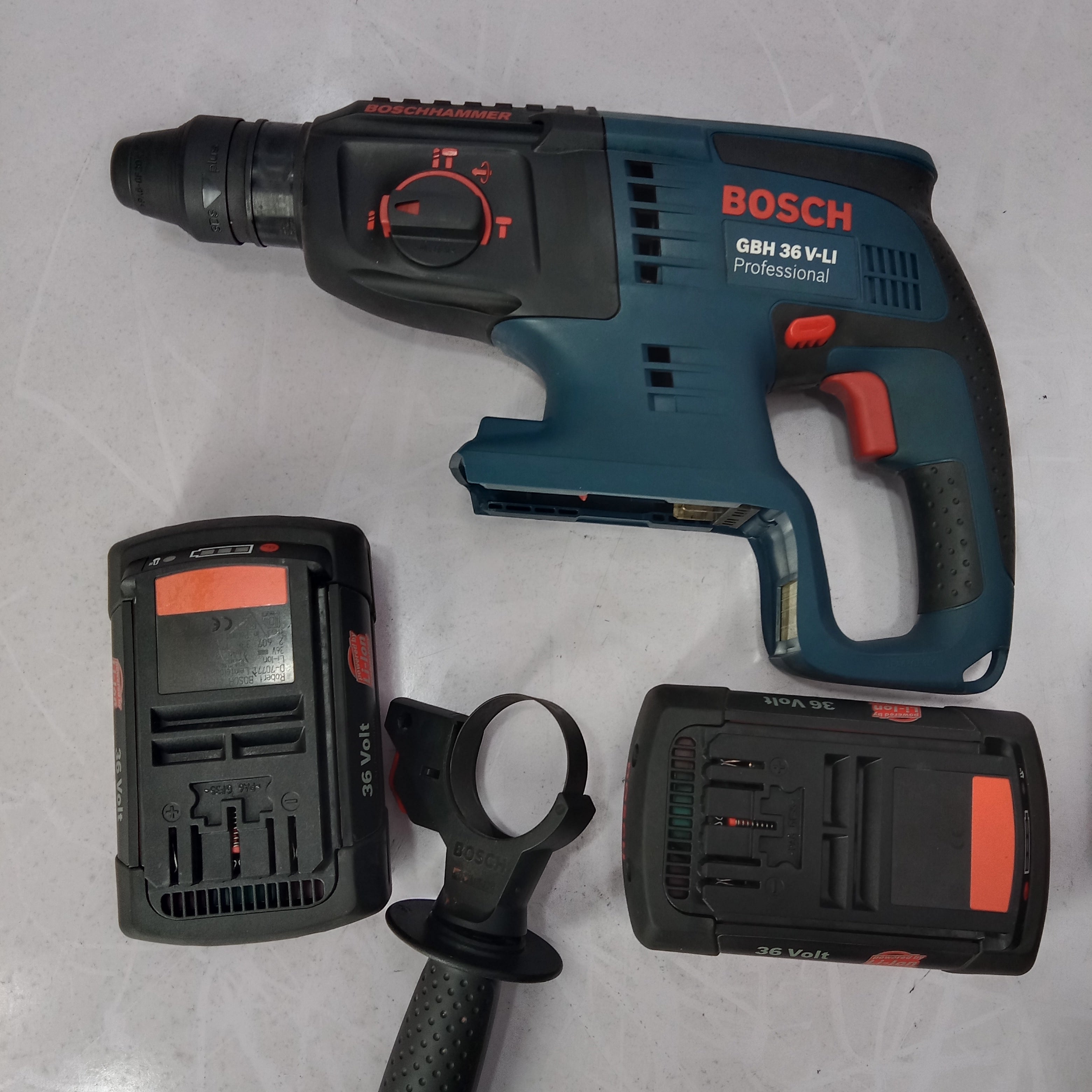 BOSCH GBH 36 V-LI Professional Hammer Drill Machine Used in fresh condition in Pakistan thumbnail 7