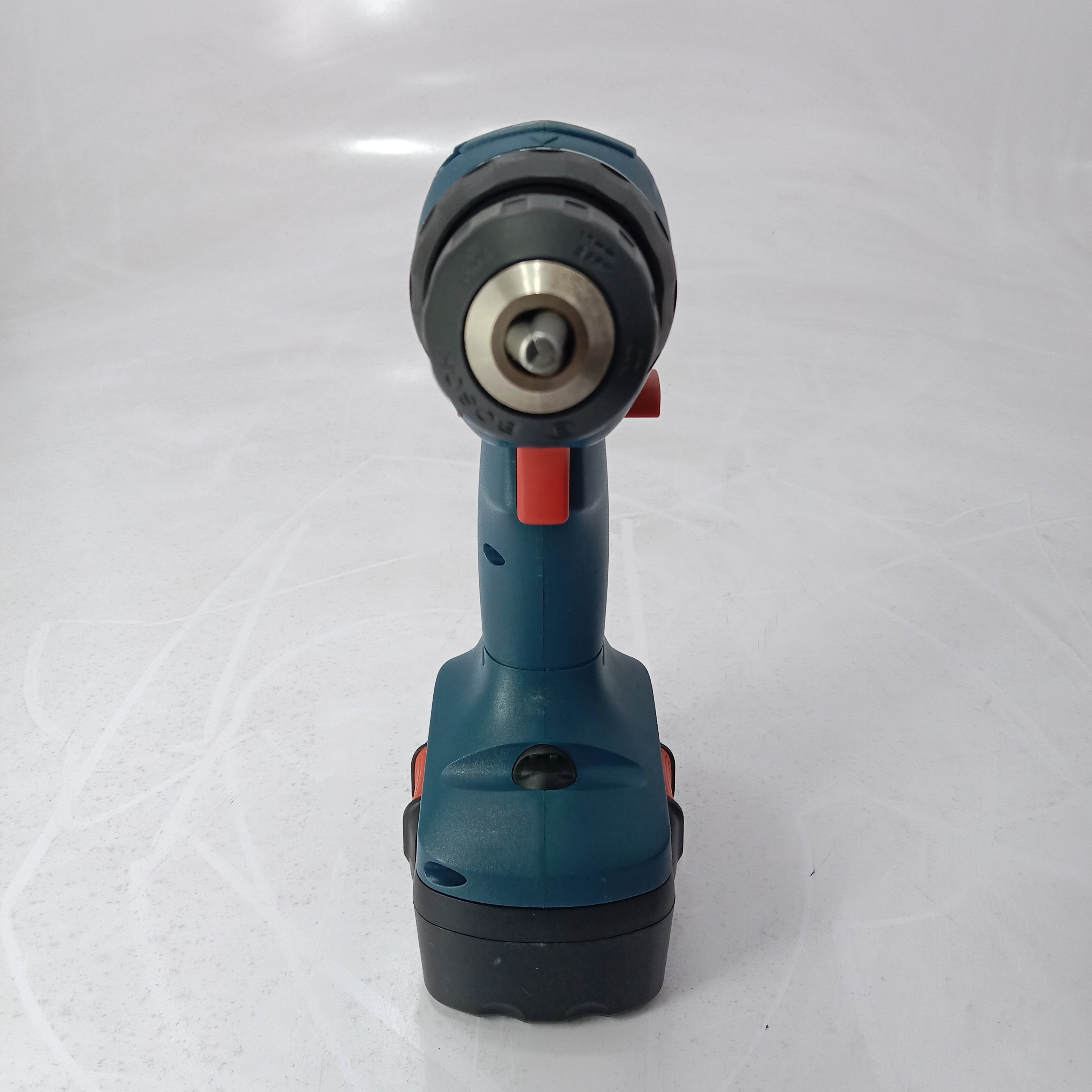 BOSCH GSR 14.4-2 Professional Drill Machine Used in fresh condition in Pakisttan thumbnail 8
