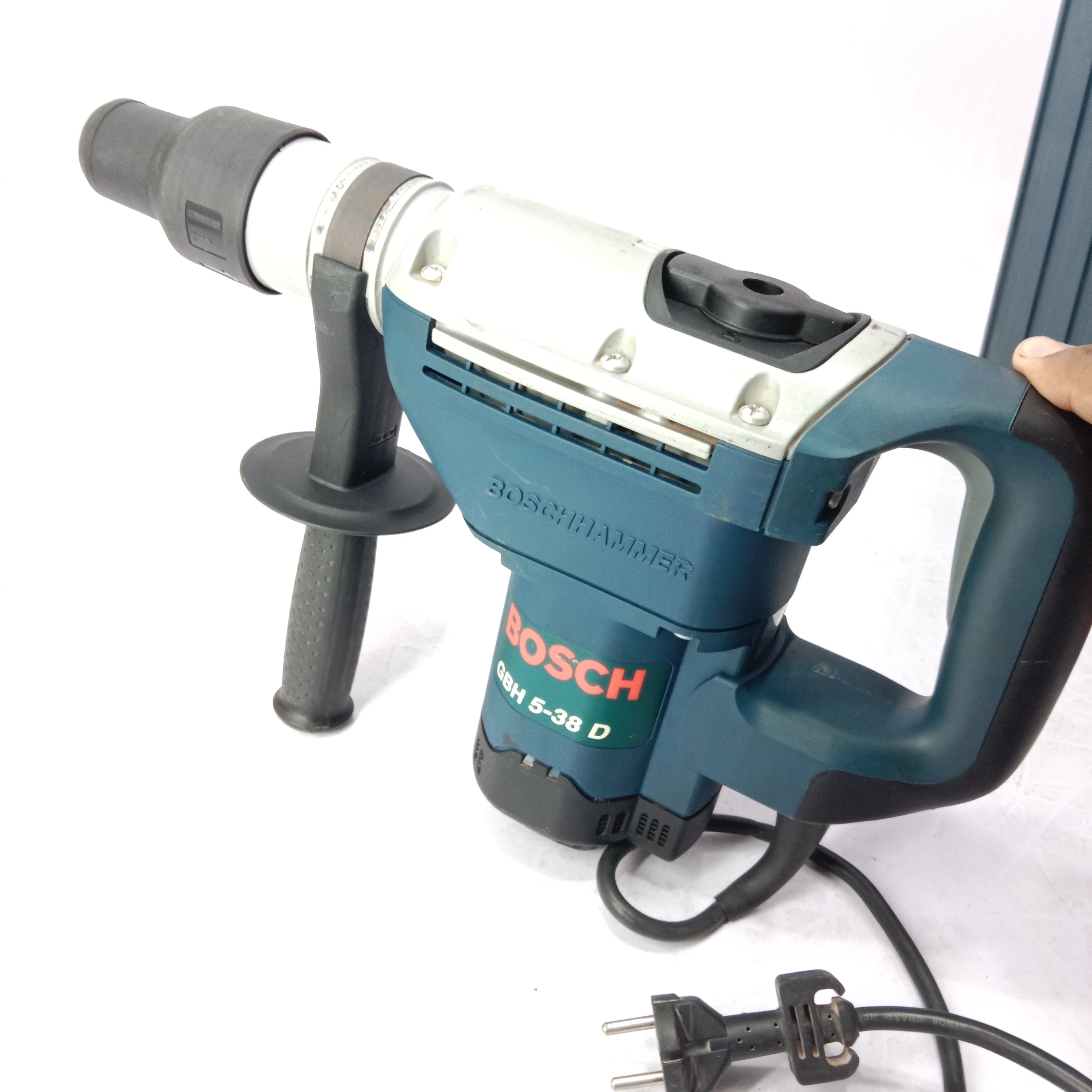 BOSCH GBH 5-38 D Professional Drill Hammer Machine Used in fresh condition in Pakistan thumbnail 7