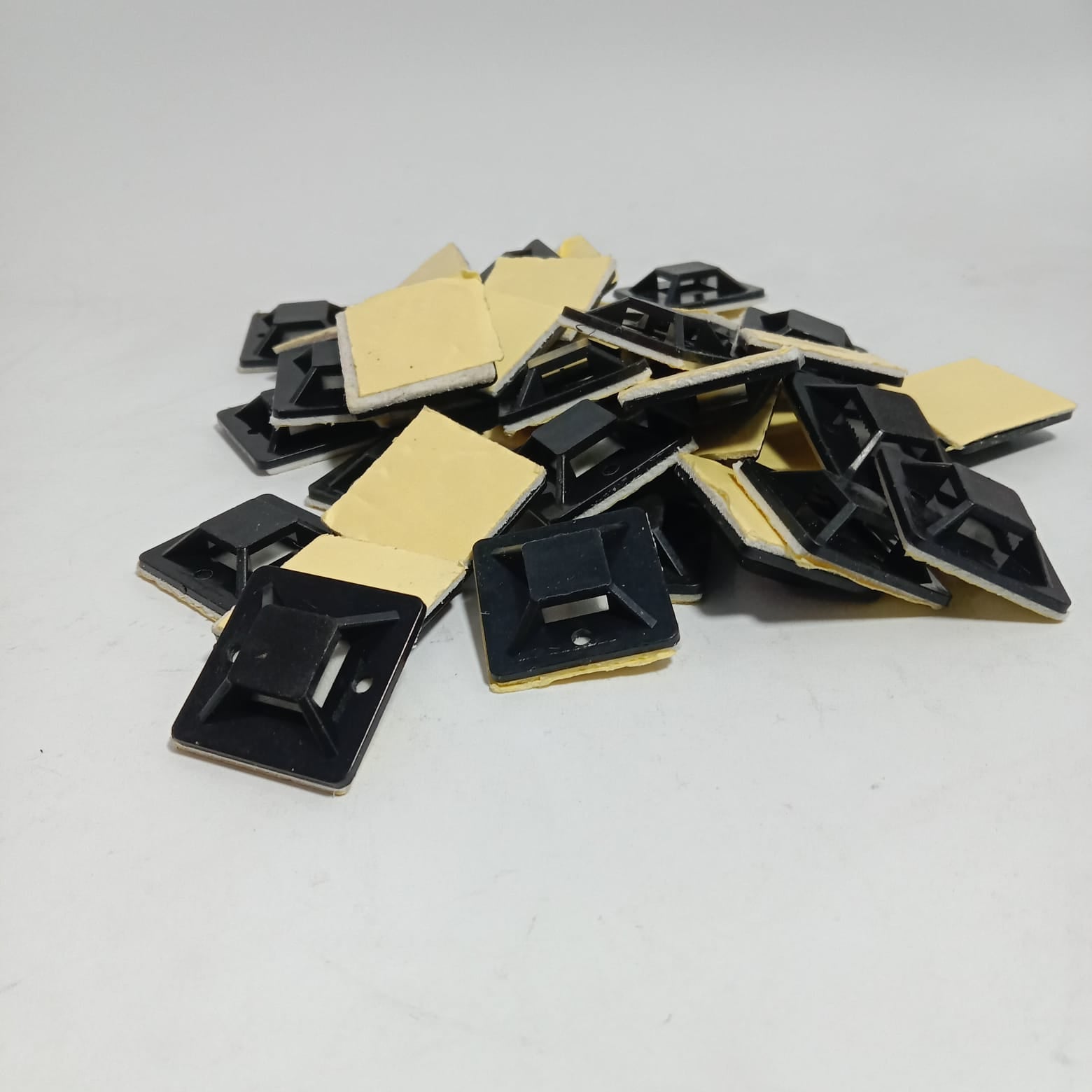 Cable Tie Sticker Self-adhesive  Cable Tie Mounts in Pakistan - 25x25 thumbnail 2