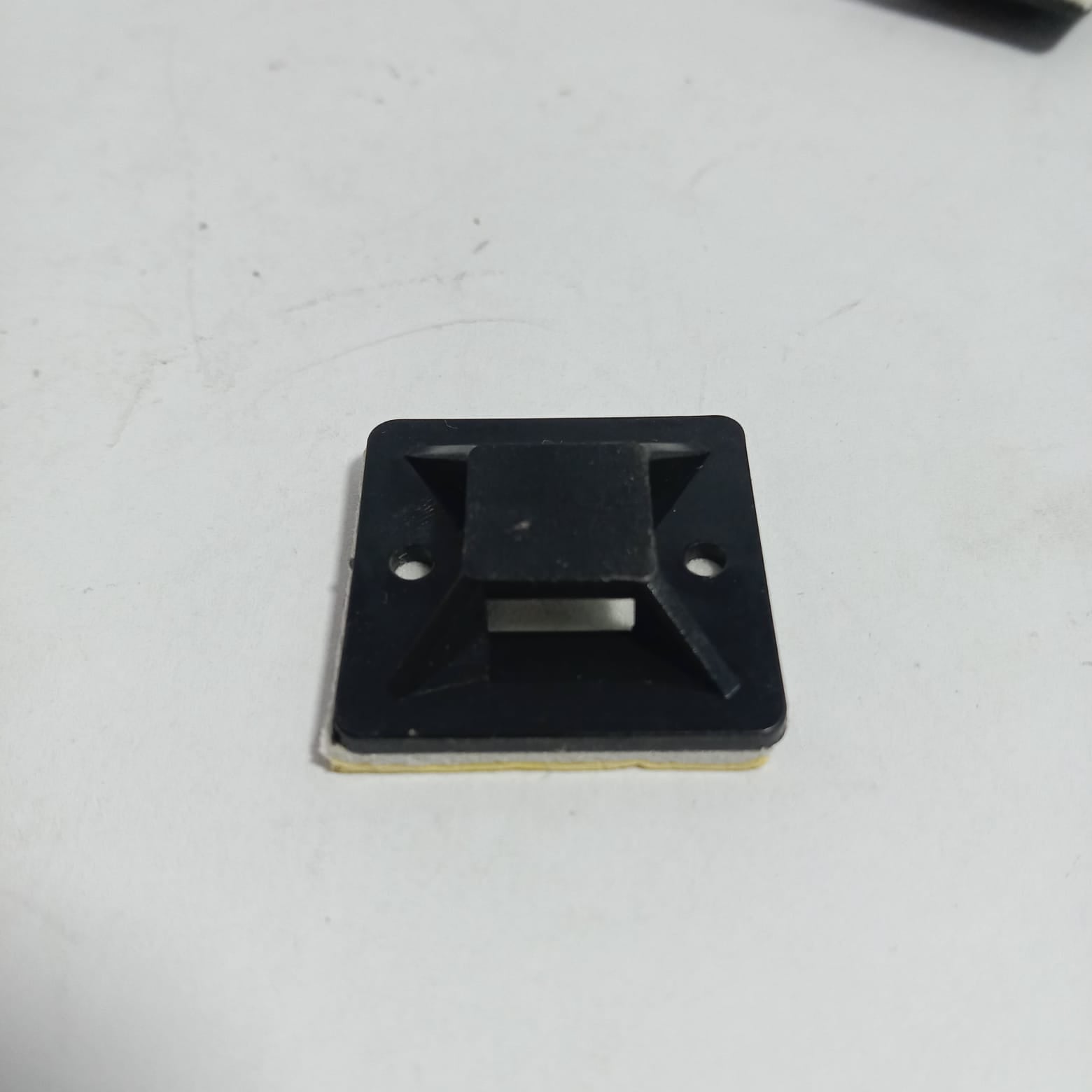 Cable Tie Sticker Self-adhesive  Cable Tie Mounts in Pakistan - 25x25 thumbnail 4