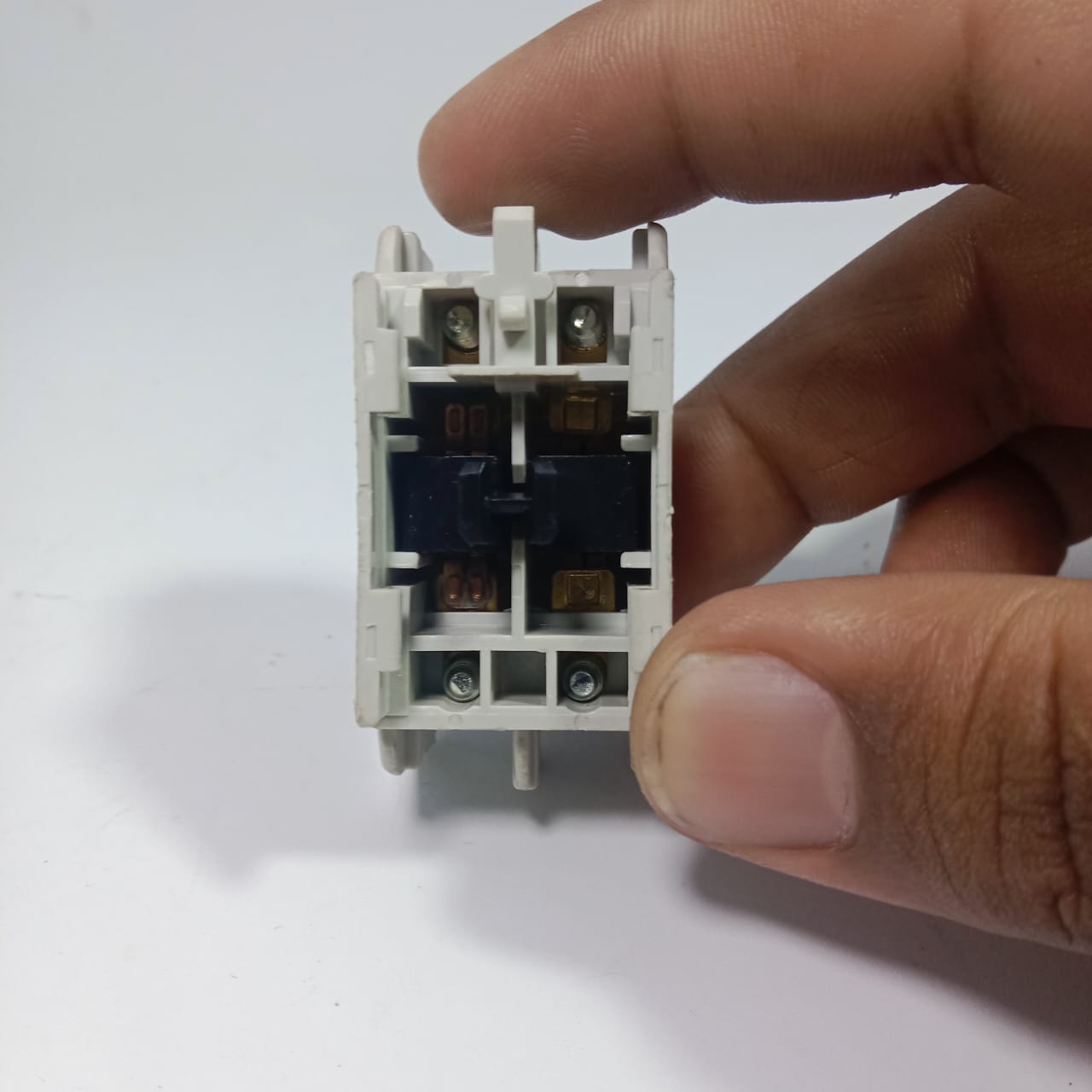 Fuji Electric FA SZ-A11 Auxiliary Contact Unit in Pakistan thumbnail 7