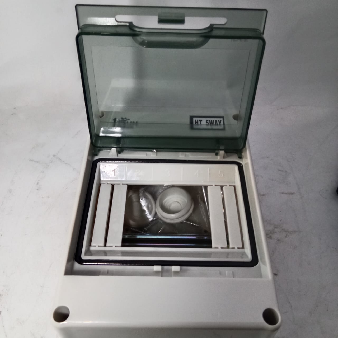 1SUN Electric HT 5WAY Weatherproof Power Distribution Circuit Breaker Protection Box Transparent Cover, DIN Rail in Pakistan thumbnail 7