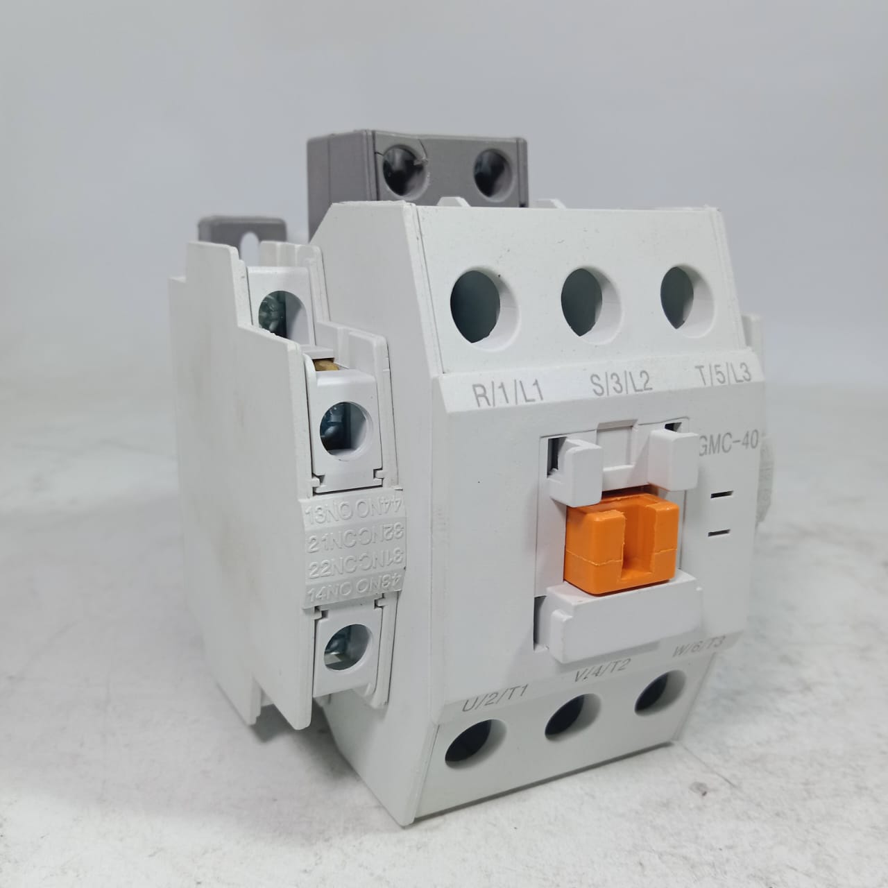 LS GMC-40 3-Pole MAGNETIC CONTACTOR in Pakistan thumbnail 5