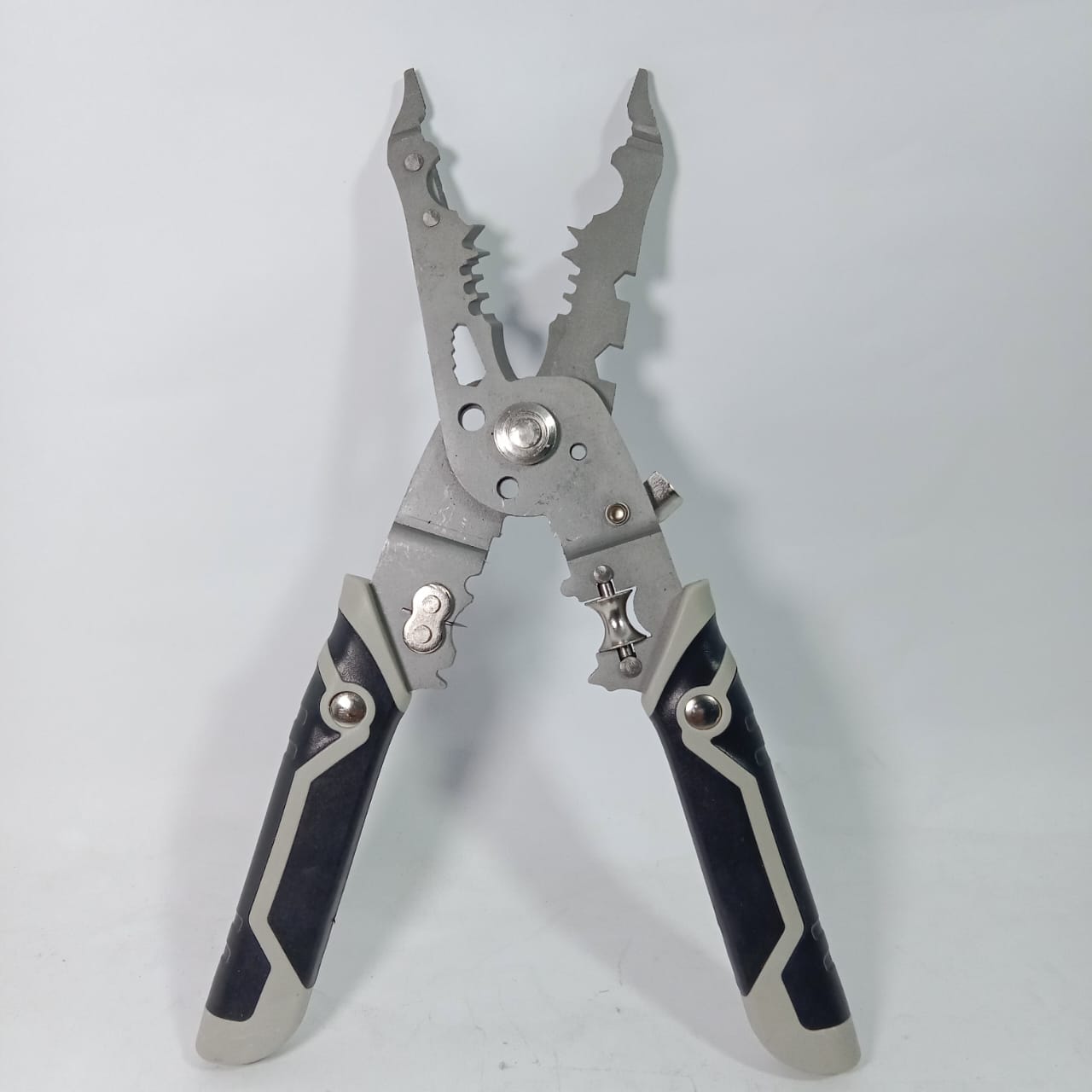 YTH Y712 Electrician Labor Saving Plier in Pakistan thumbnail 4