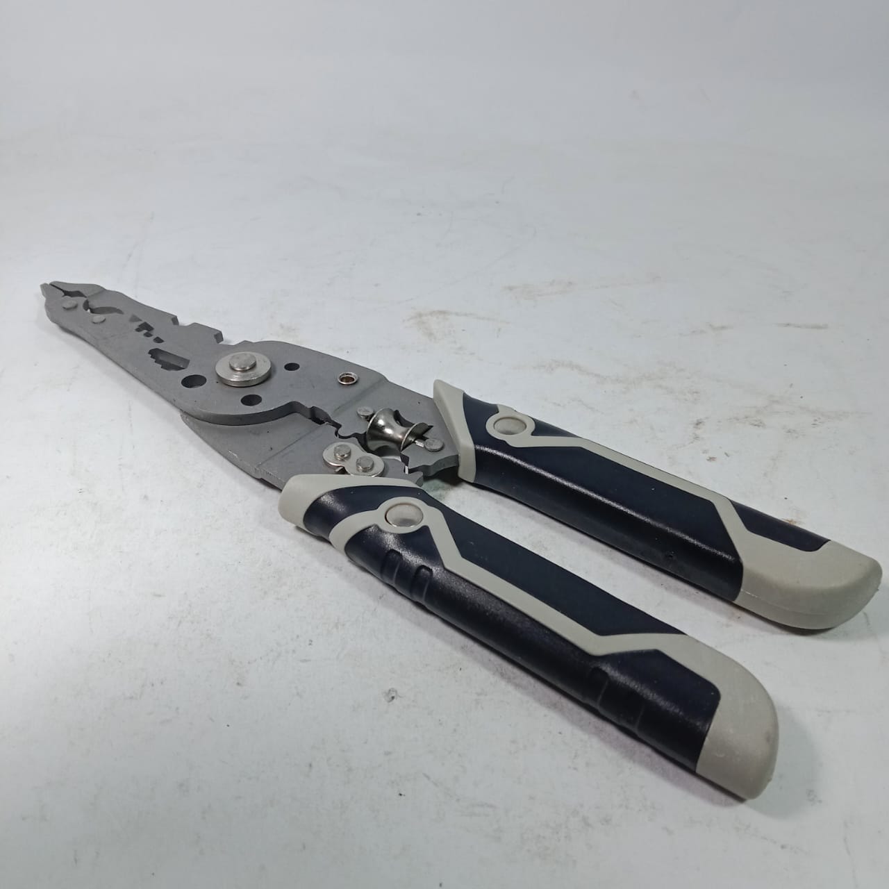 YTH Y712 Electrician Labor Saving Plier in Pakistan thumbnail 7