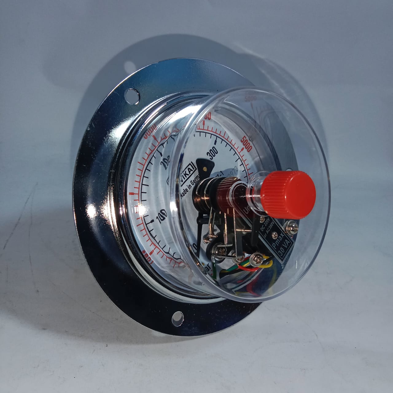 Shock-Resistant Electric Contact Pressure Gauge in Pakistan - 700 bar thumbnail 7