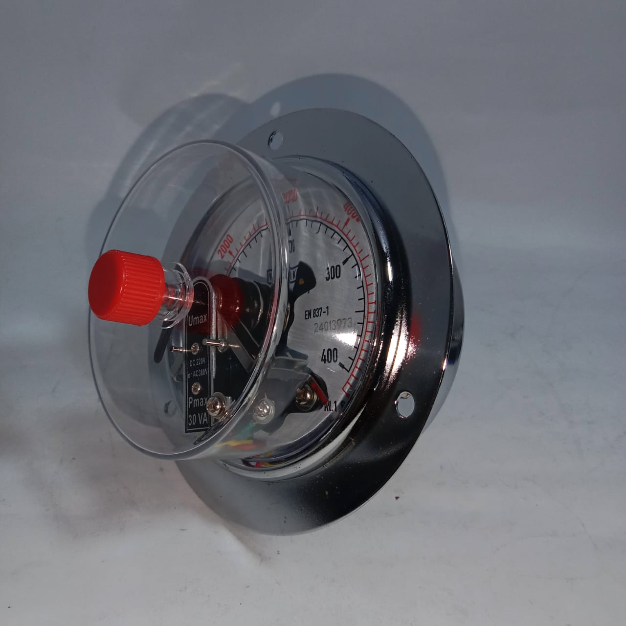 Shock-Resistant Electric Contact Pressure Gauge in Pakistan - 16 bar thumbnail 3