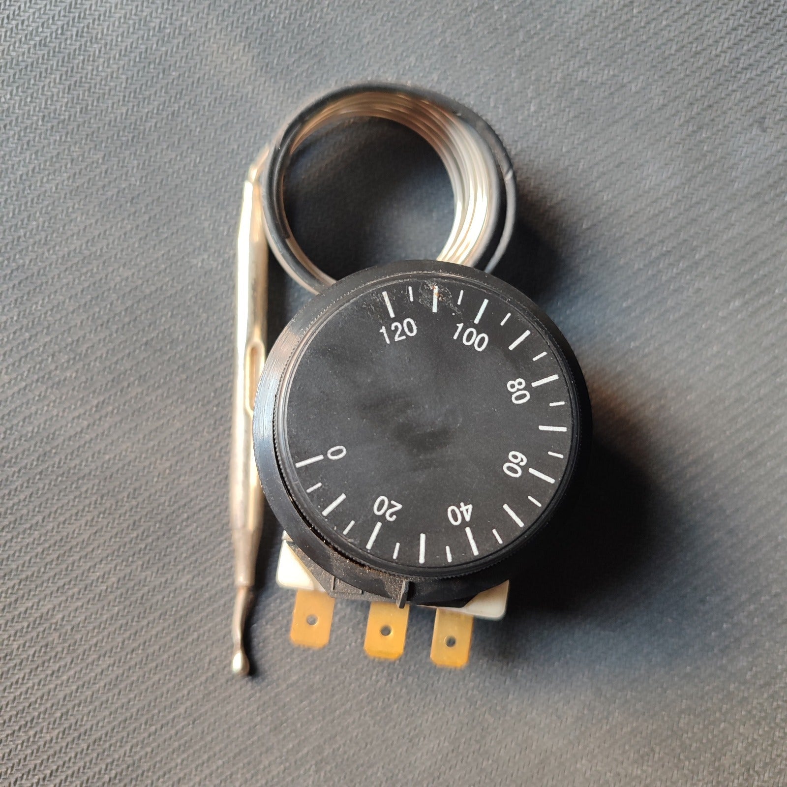 Thermostat, Temperature Controller in pakistan thumbnail 3