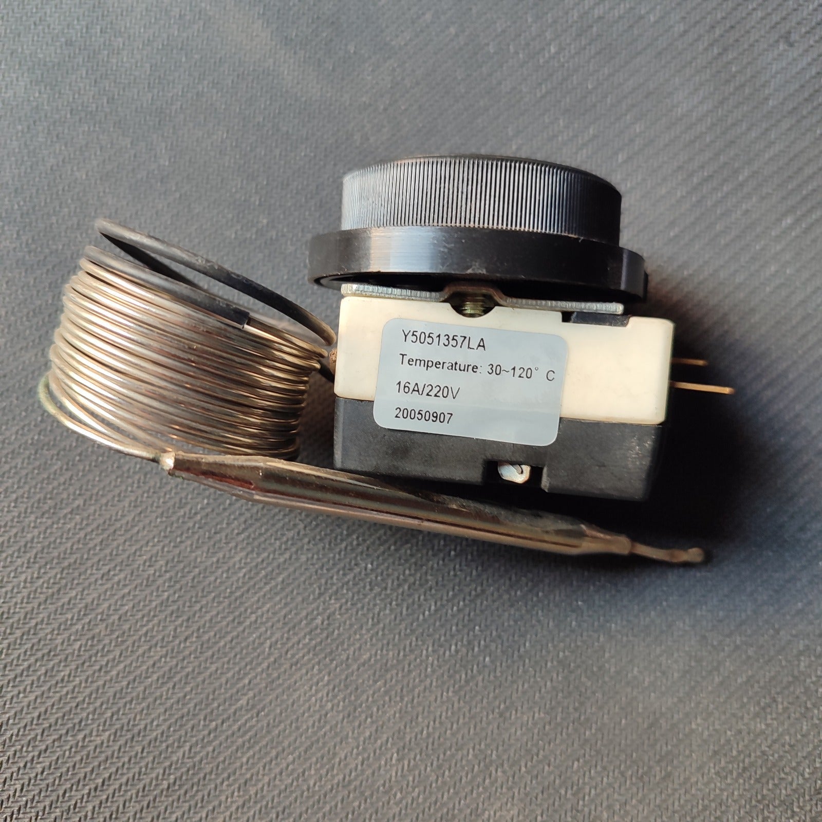 Thermostat, Temperature Controller in pakistan thumbnail 4