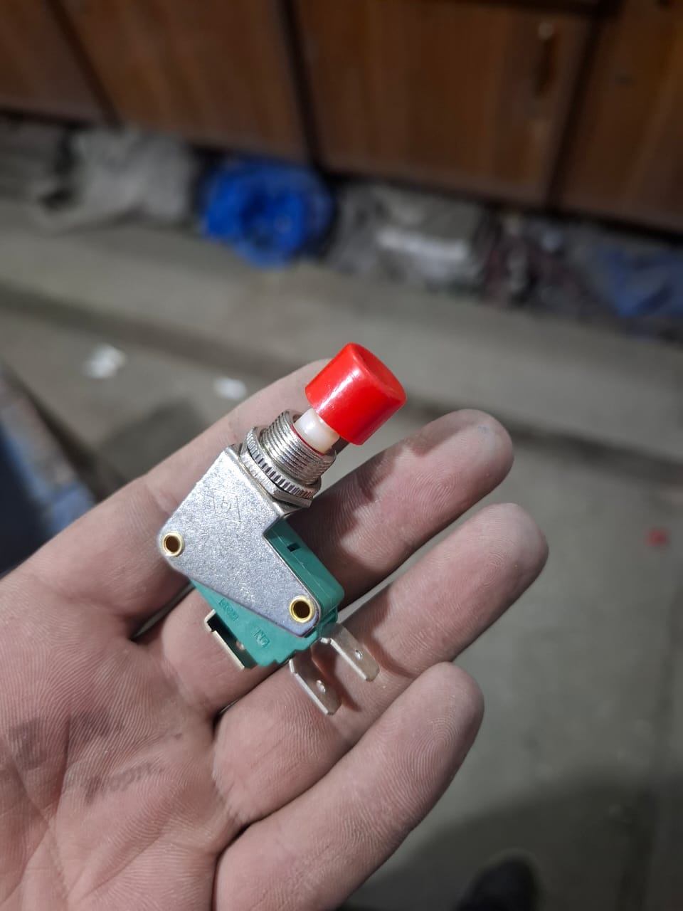 SPDT NO NC Momentary AC 125V/250V 16A Push Button, Micro Switch in Pakistan thumbnail 7