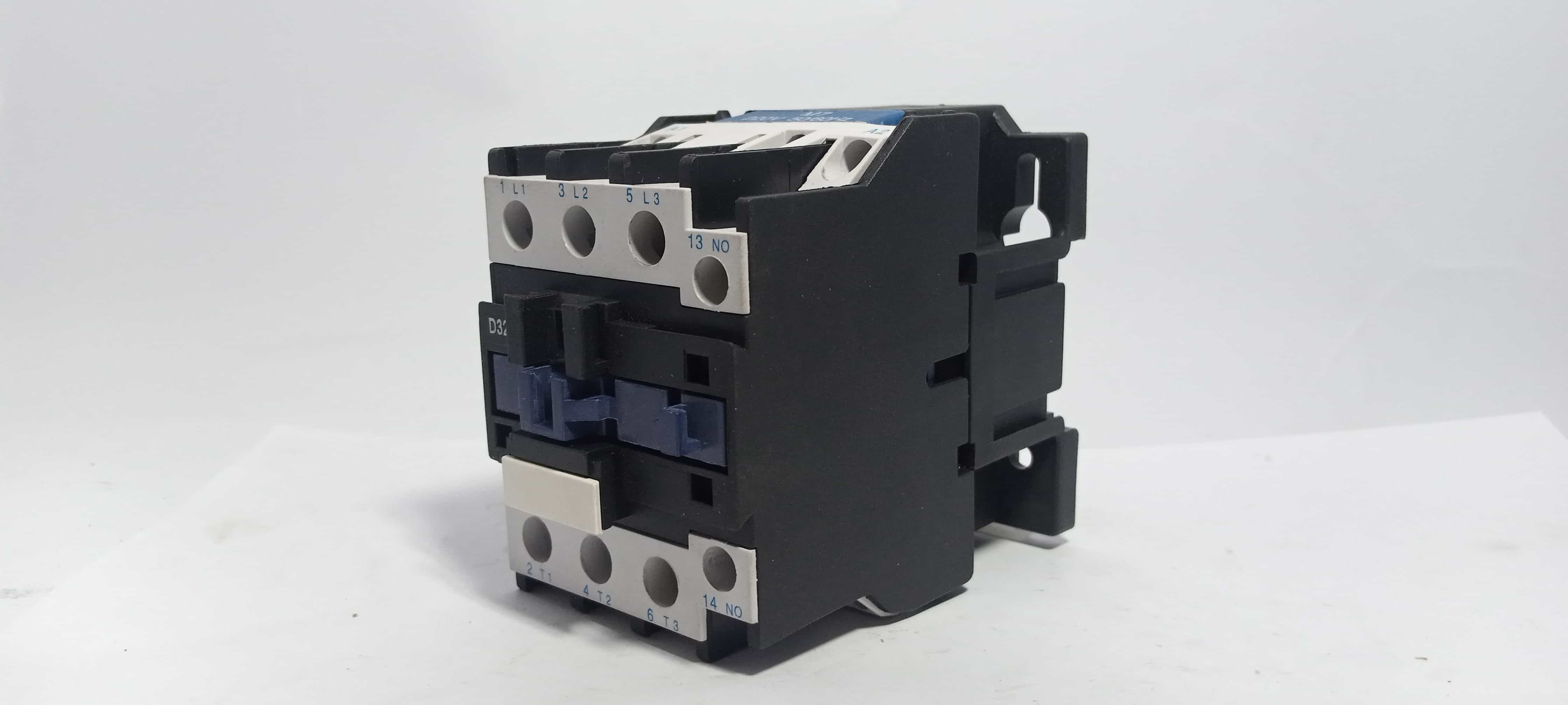 Telemecanique LC1 D3210 Contactor thumbnail 4