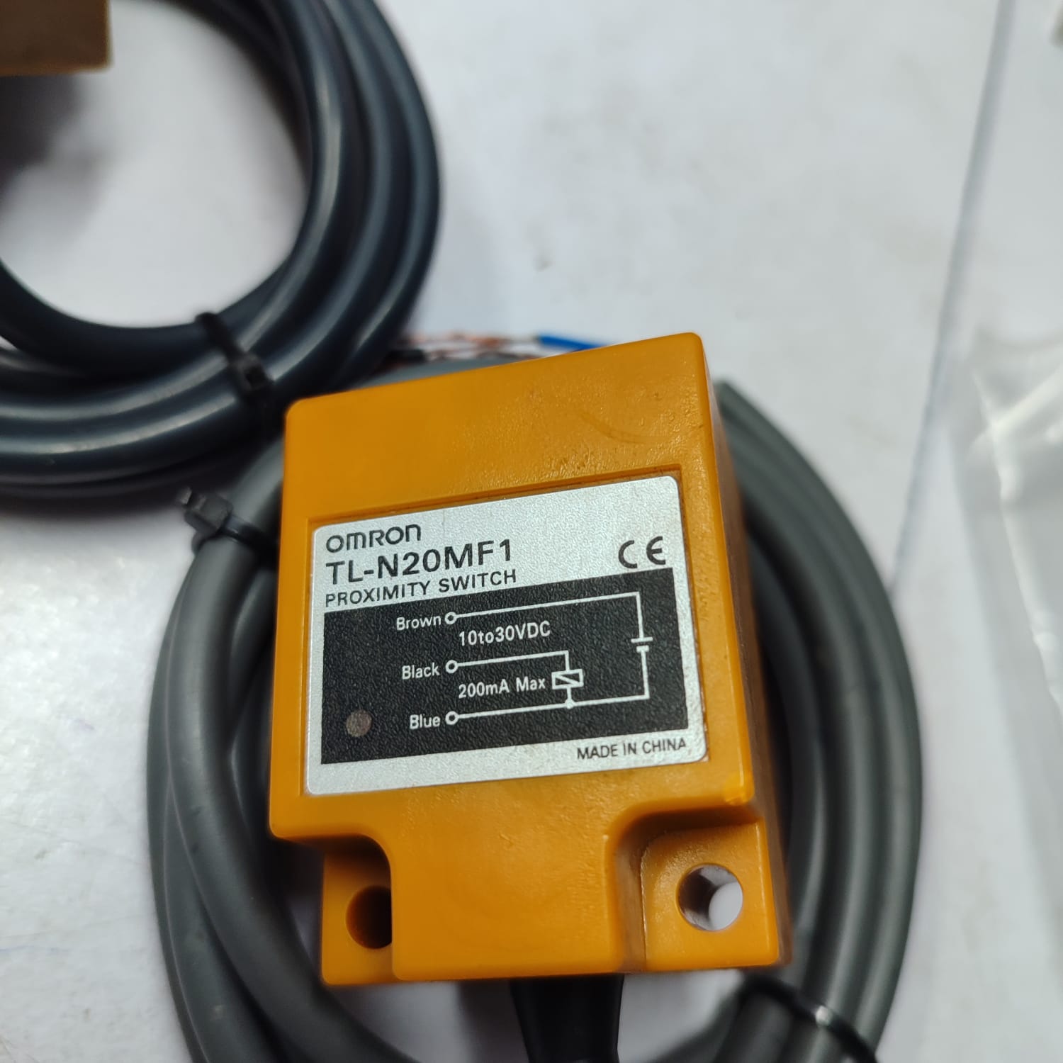 OMRON TL-N20MF1 Proximity Switch in Pakistan thumbnail 2
