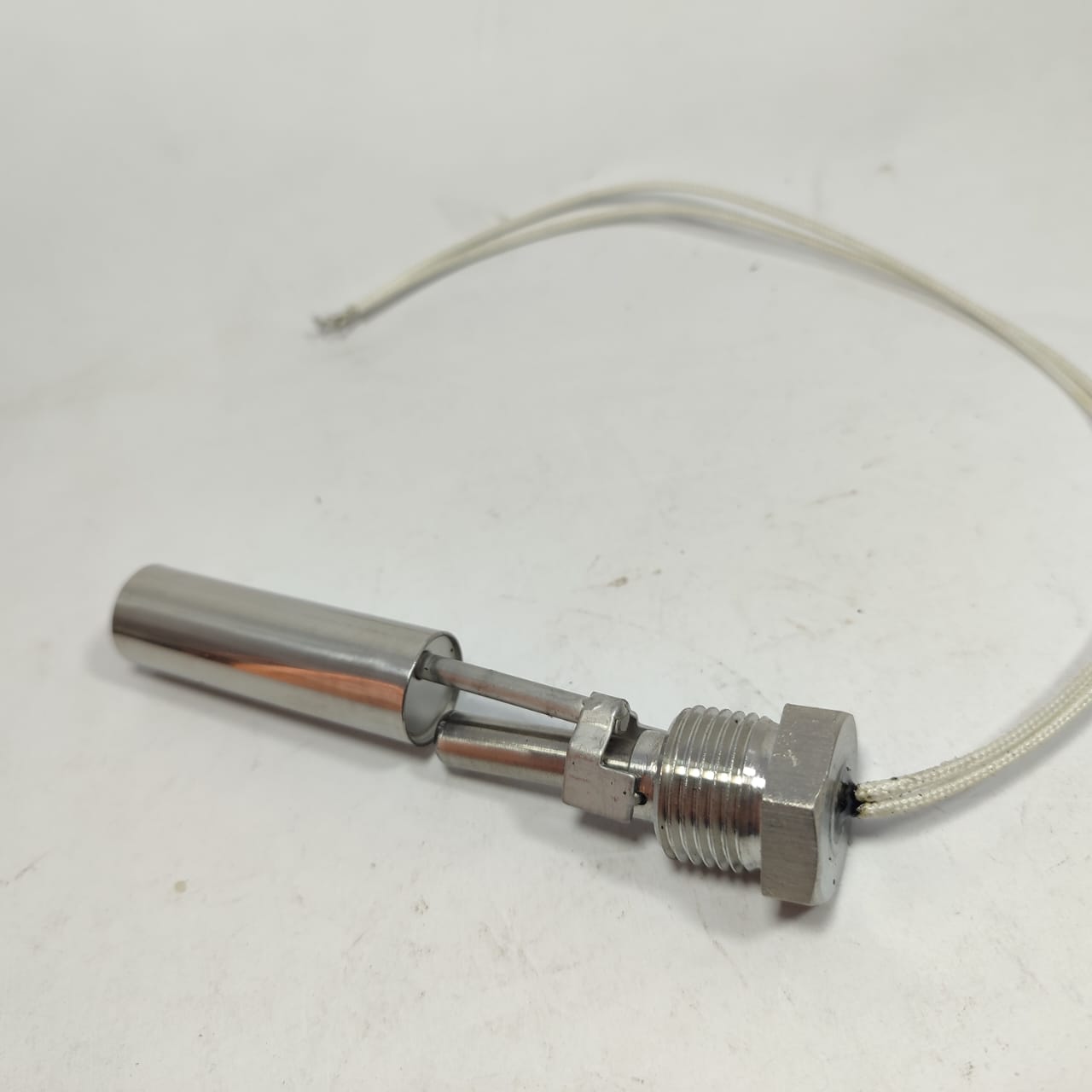 Horizontal Mount Hot Water Tank Liquid Level Sensor in Pakistan thumbnail 2