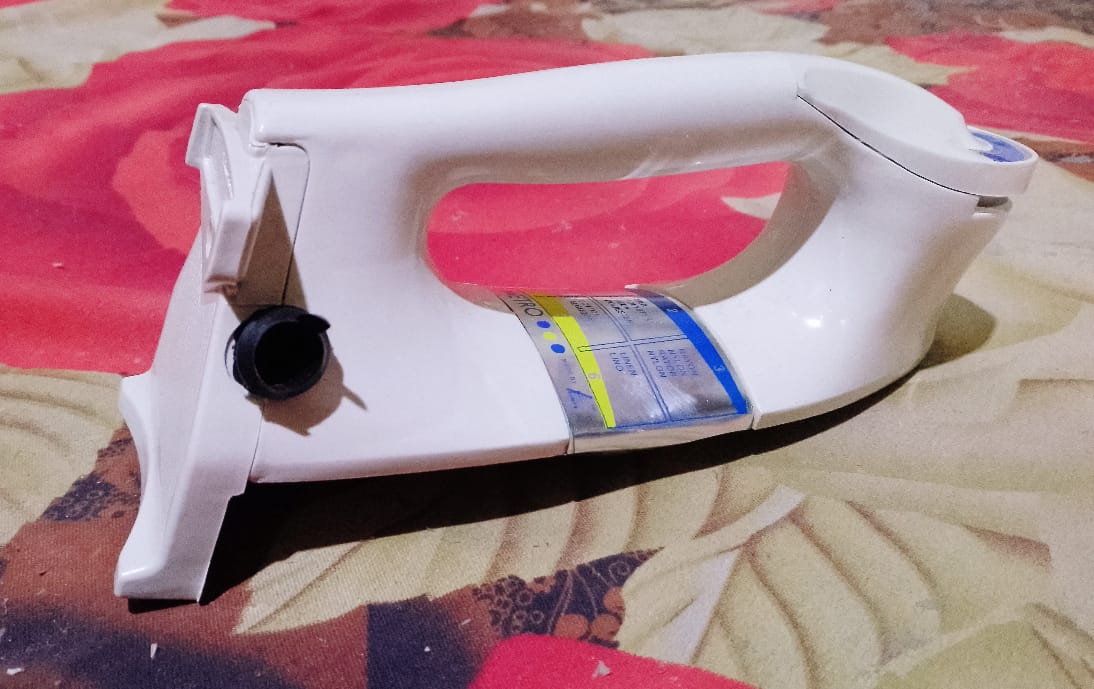 METRO National Electric Iron Handel in Pakistan minimum order quantity 50pcs MINIMUM 50 PCS ORDER