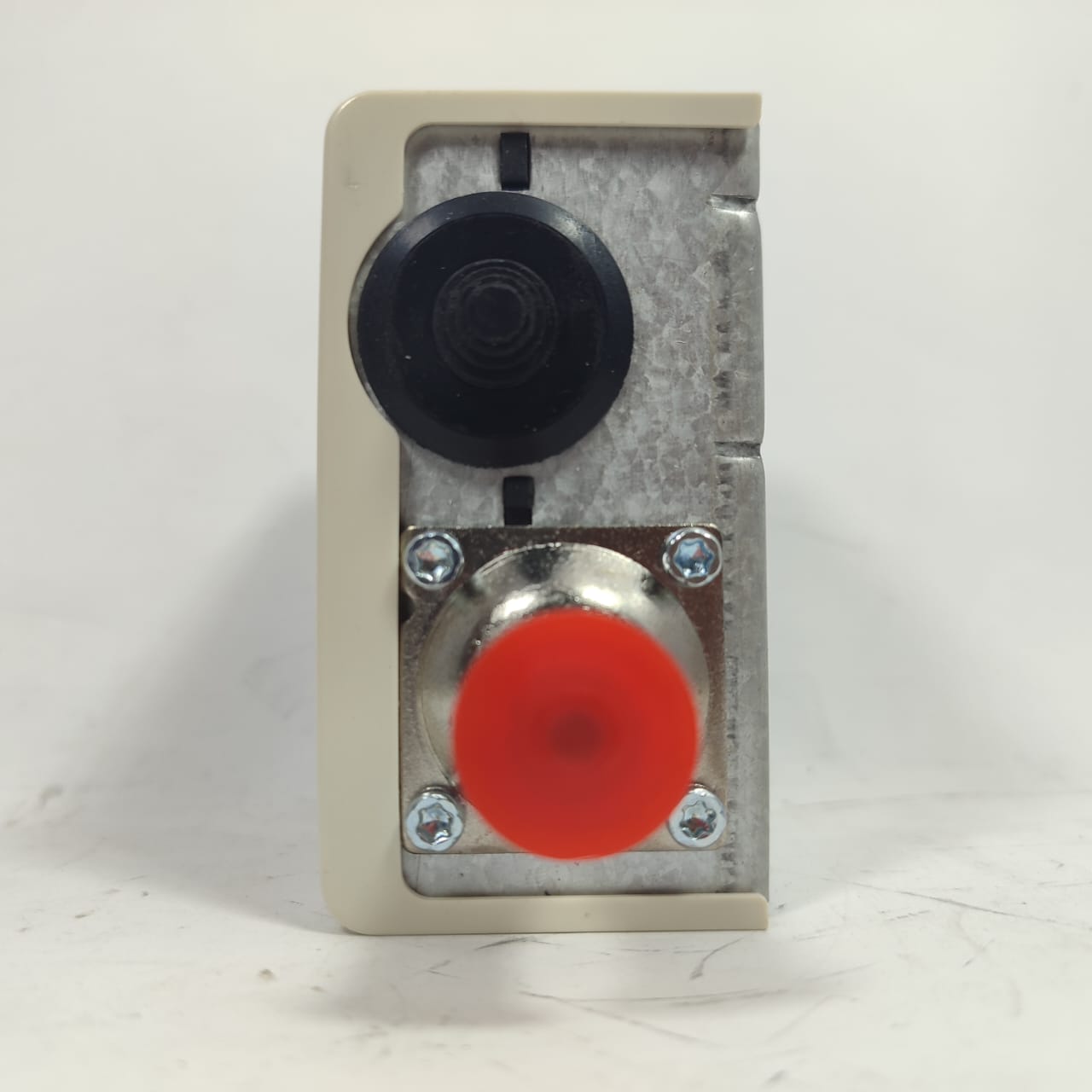 DANFOSS 060-117166 Pressure Switches KP series CHINA MADE   in Pakistan - KP5 thumbnail 4