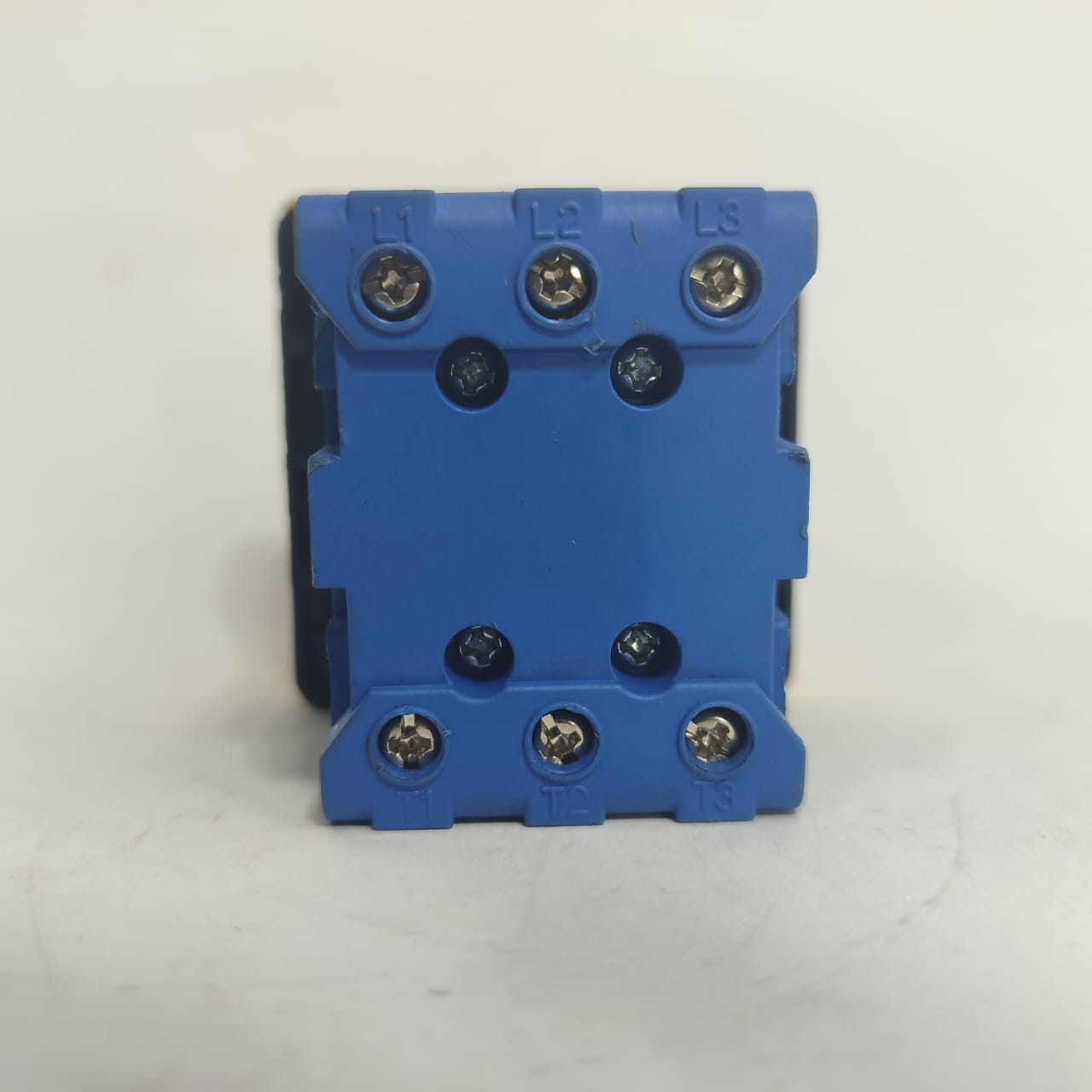 CHSO.M 3-Pole Circuit Breaker 2-Position Cam Rotary Power On-Off Switch  in Pakistan - 25A thumbnail 6