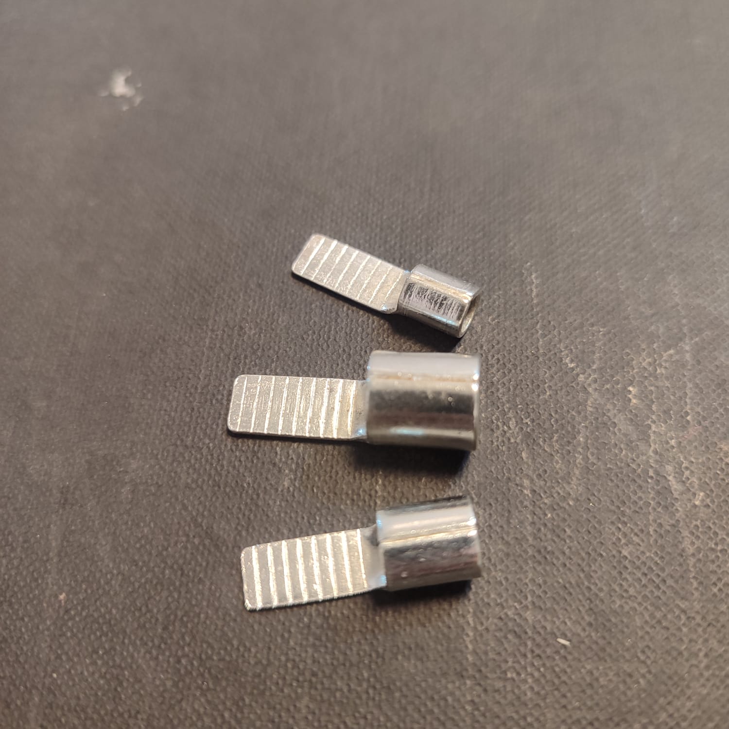 Non-Insulated flat Pin Lugs Breaker lugs  in Pakistan - 25mm