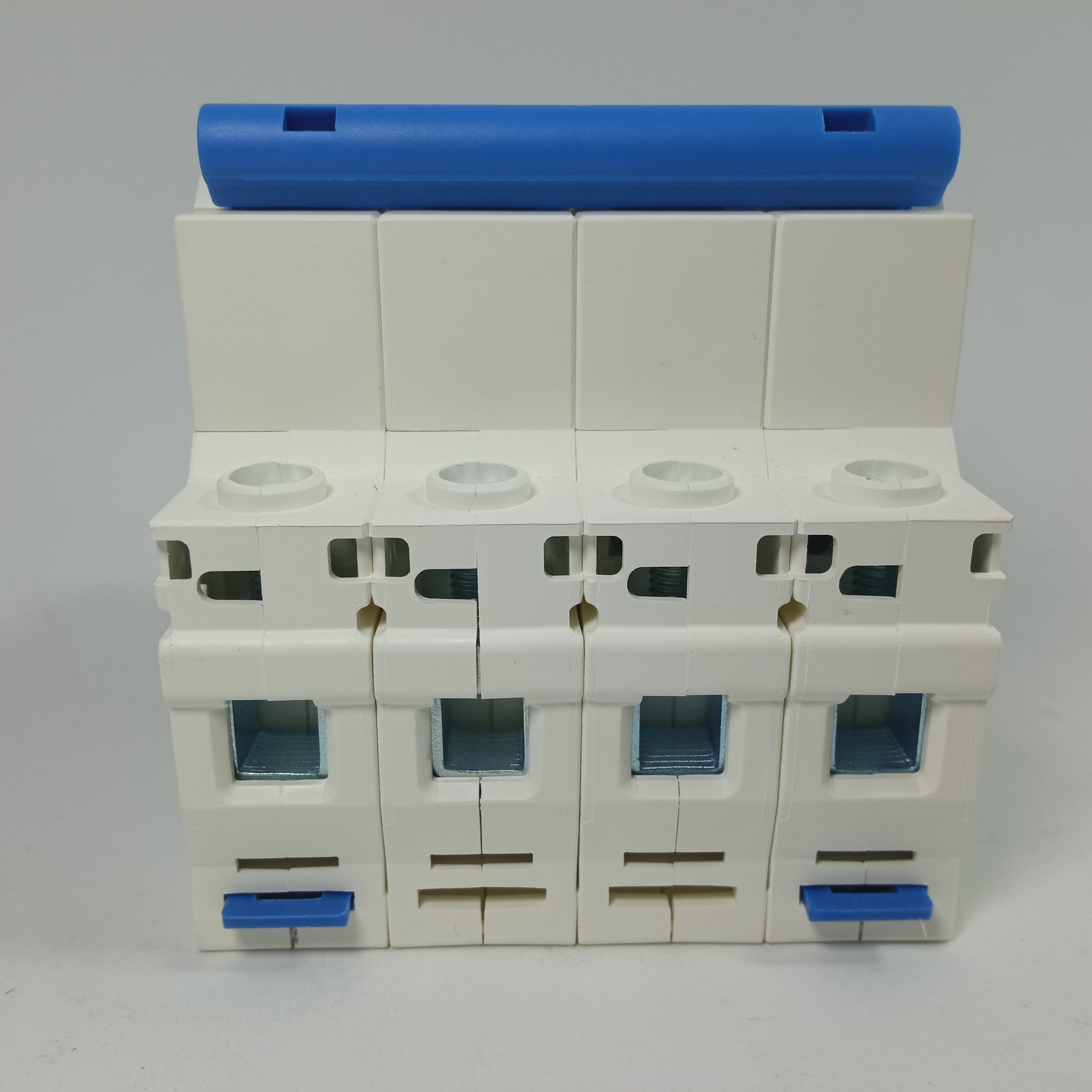 TOMZN TOB1-63H4P AC MCB C Type 230/400V~ 50HZ/60HZ 63A Mini Circuit Breaker in Pakistan - 40A thumbnail 5
