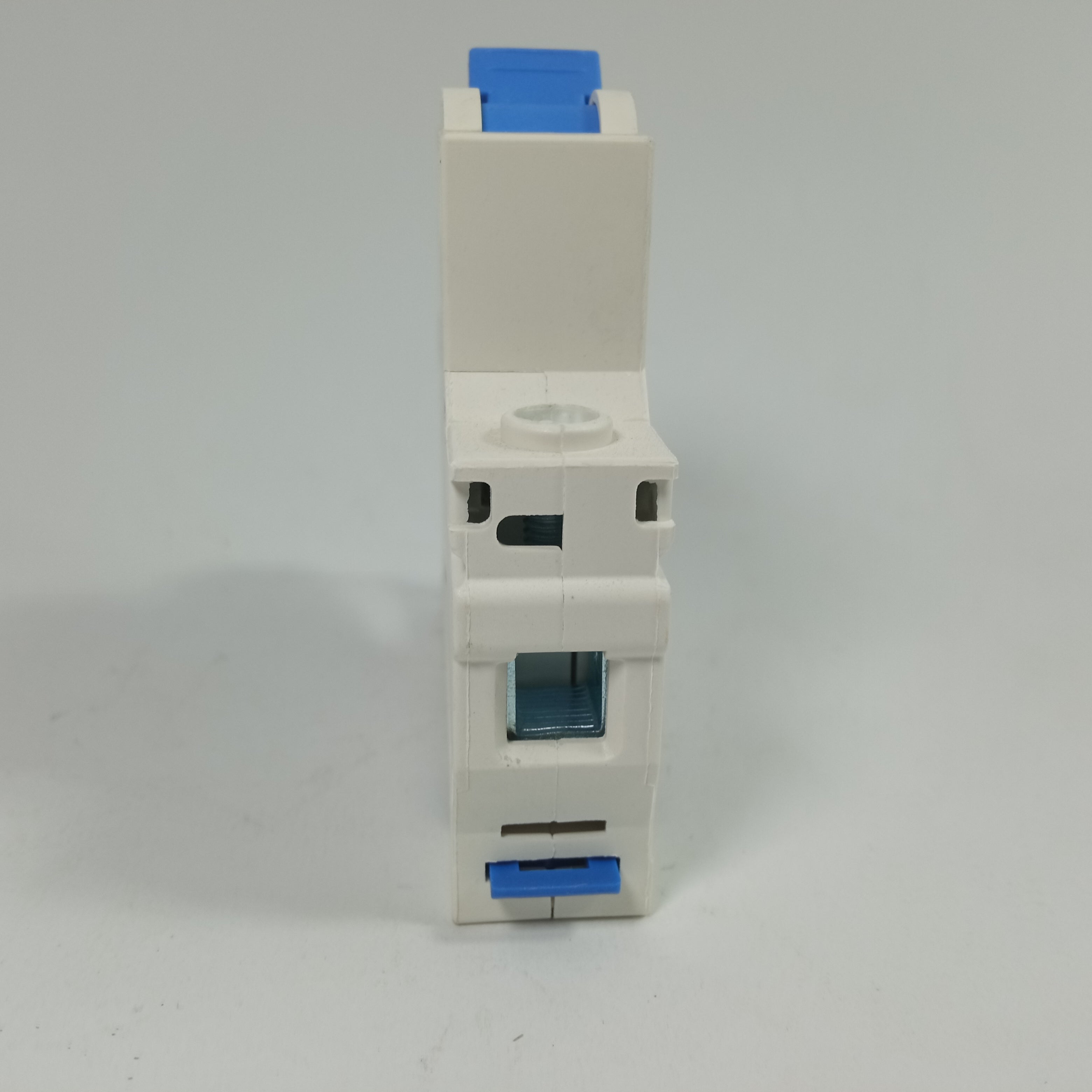 TOMZN DZ47‑63 , Miniature Circuit Breaker 1P 10A DIN Rail Mount 230V 400V in Pakistan - 10A thumbnail 5