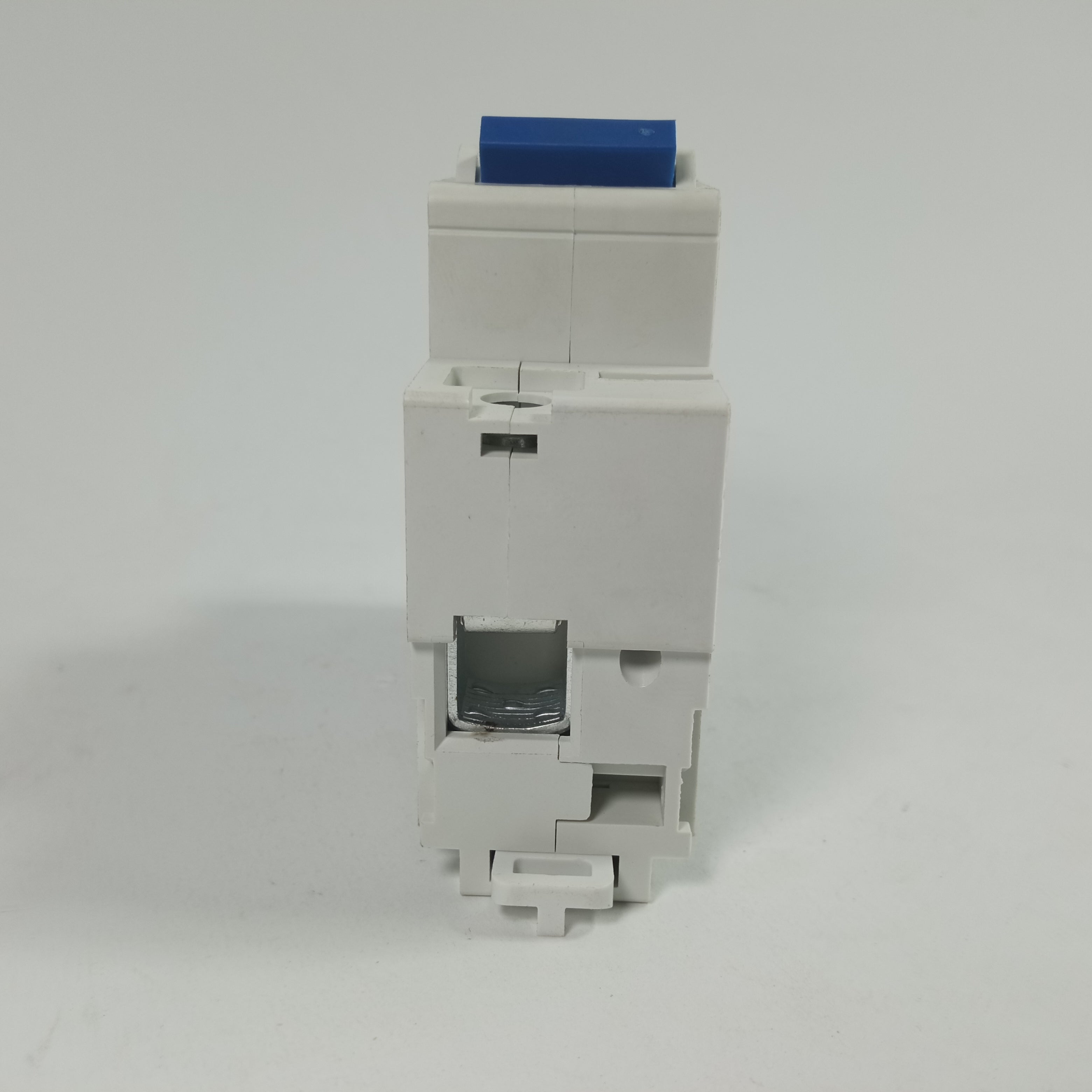 TOMZN TOB1Z-125 DC Circuit Breaker MCB Solar Fuse 250v Single Pole 1P in Pakistan thumbnail 6