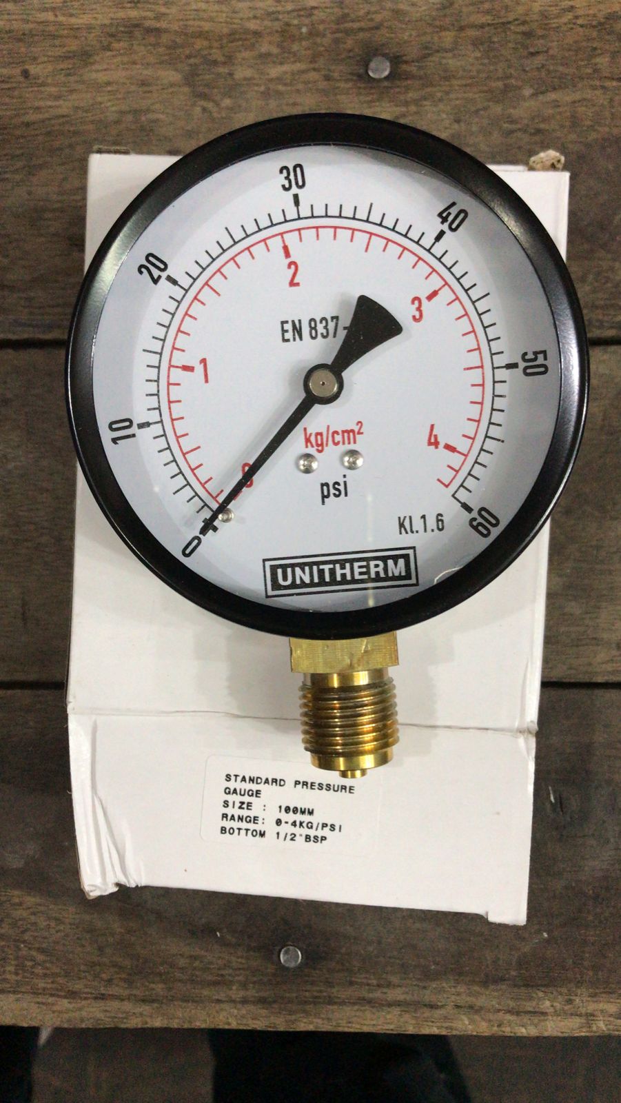 Standard Pressure Gauge  4 inch  in Pakistan - 400mBar thumbnail 3