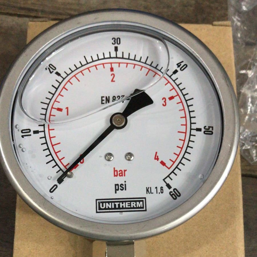Standard Pressure Gauge  4 inch  in Pakistan - 40BAR/600PSI