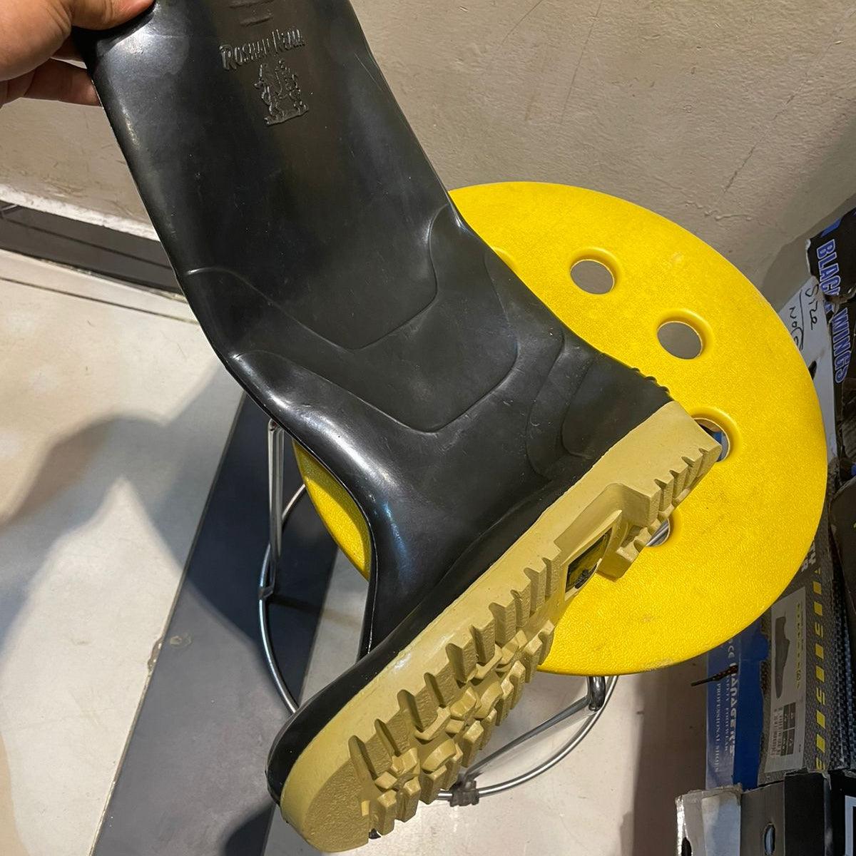 Best Quality Safety Rain Boots in Pakistan - 42 thumbnail 7