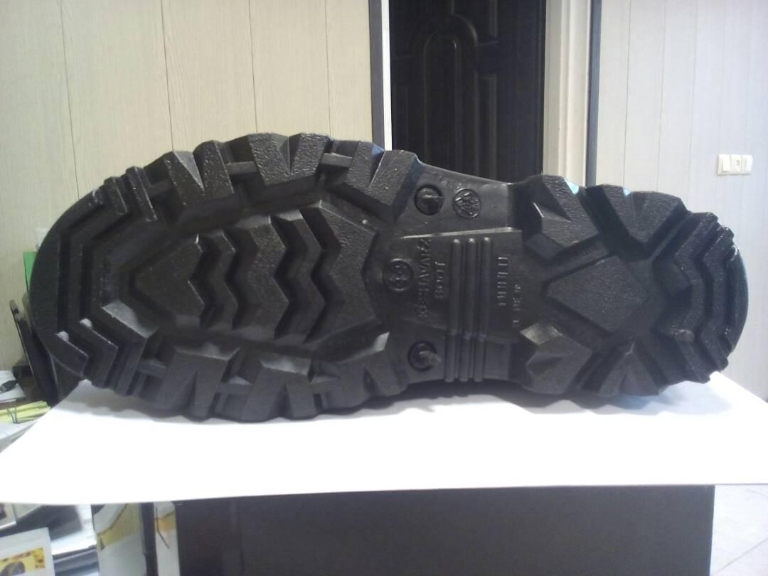 Water Proof Shoes in Pakistan thumbnail 2