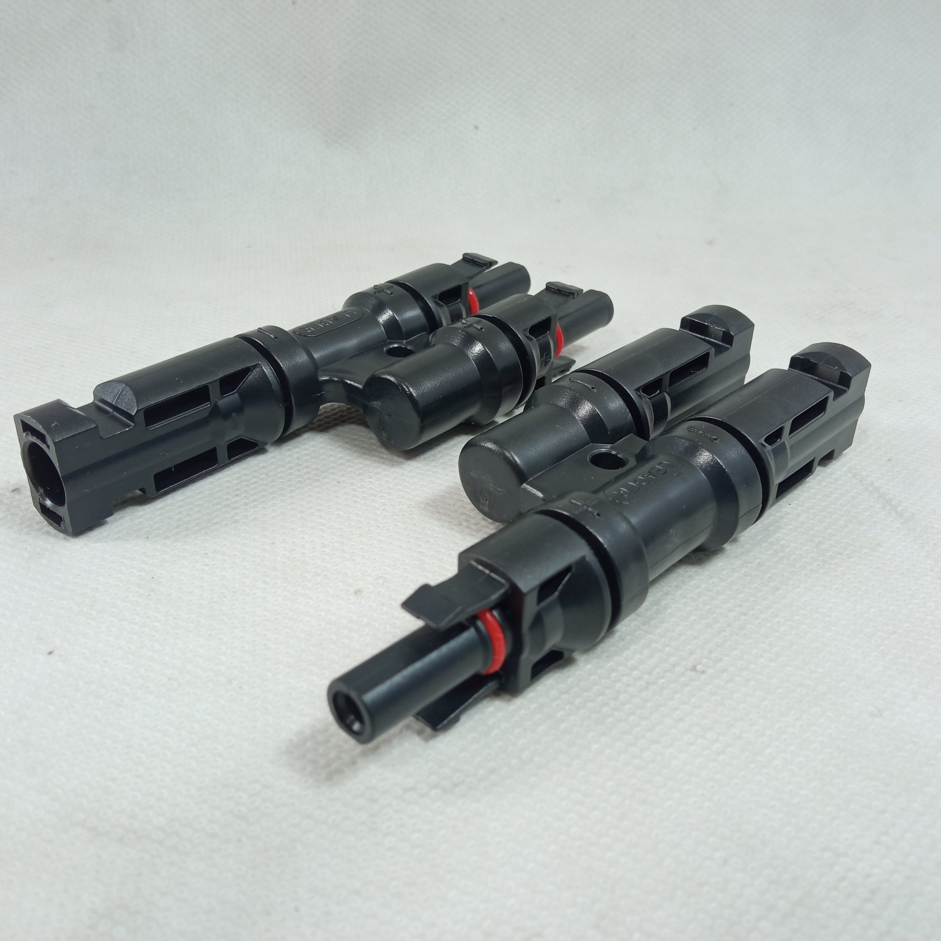 1500V DC 2 in 1 T Type MC4  branch connectors Leader Tech in Pakistan thumbnail 2