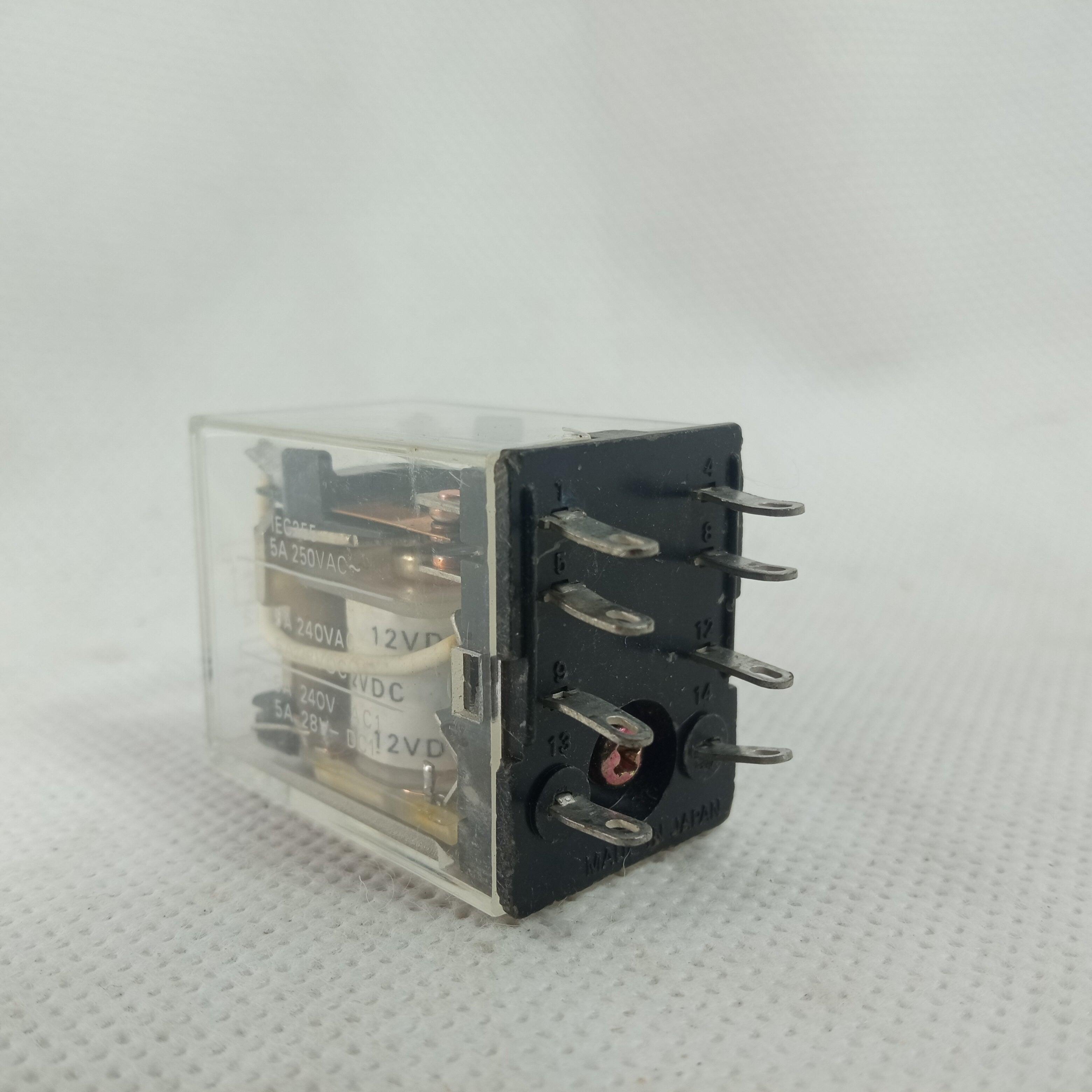 Omron General Purpose Minature Relay LY2 in Pakistan - MY2 / 12VDc thumbnail 4