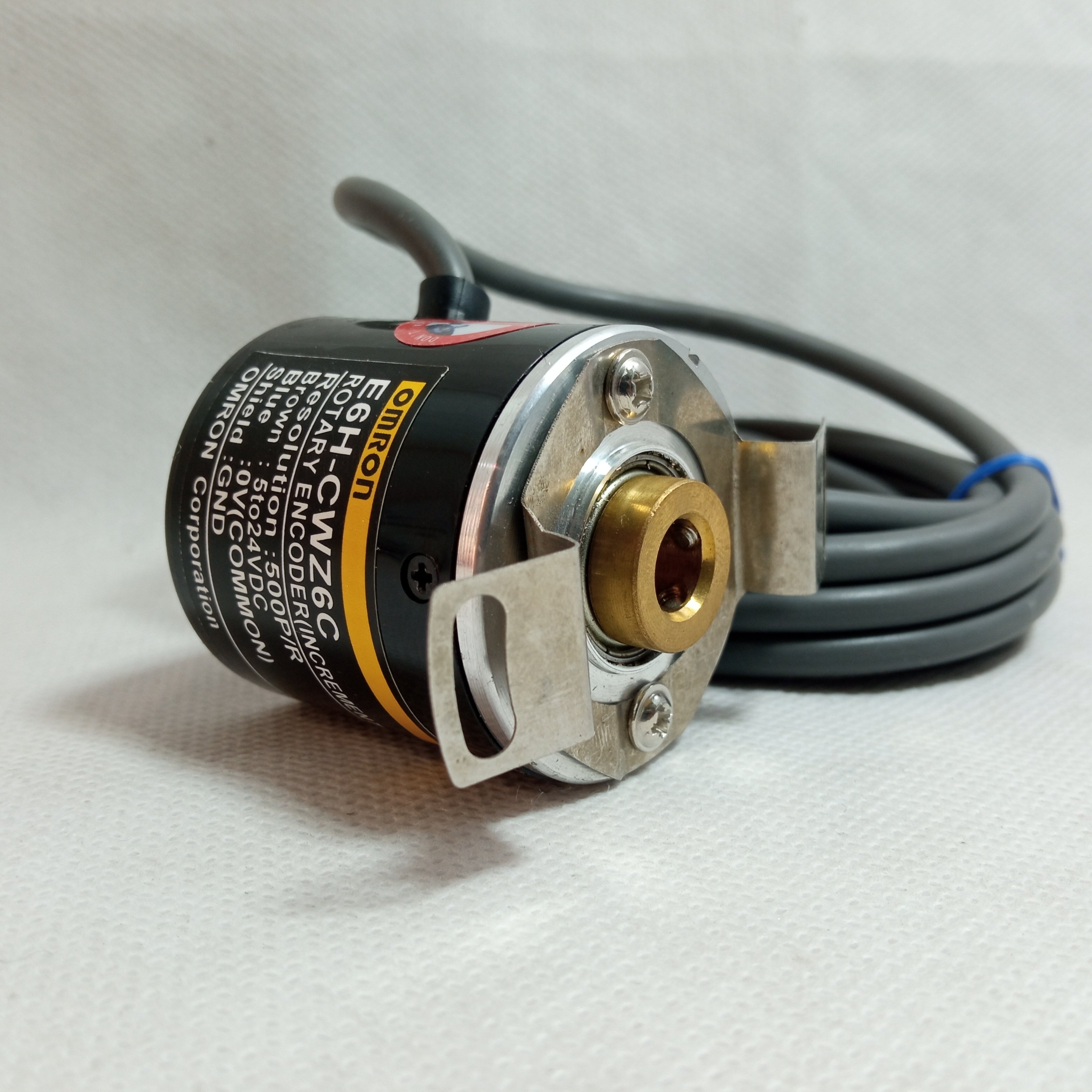 1024PPR Omron E6H-CWZ6C Rotary Encoder 5 24VDC in Pakistan - 100PPR thumbnail 3
