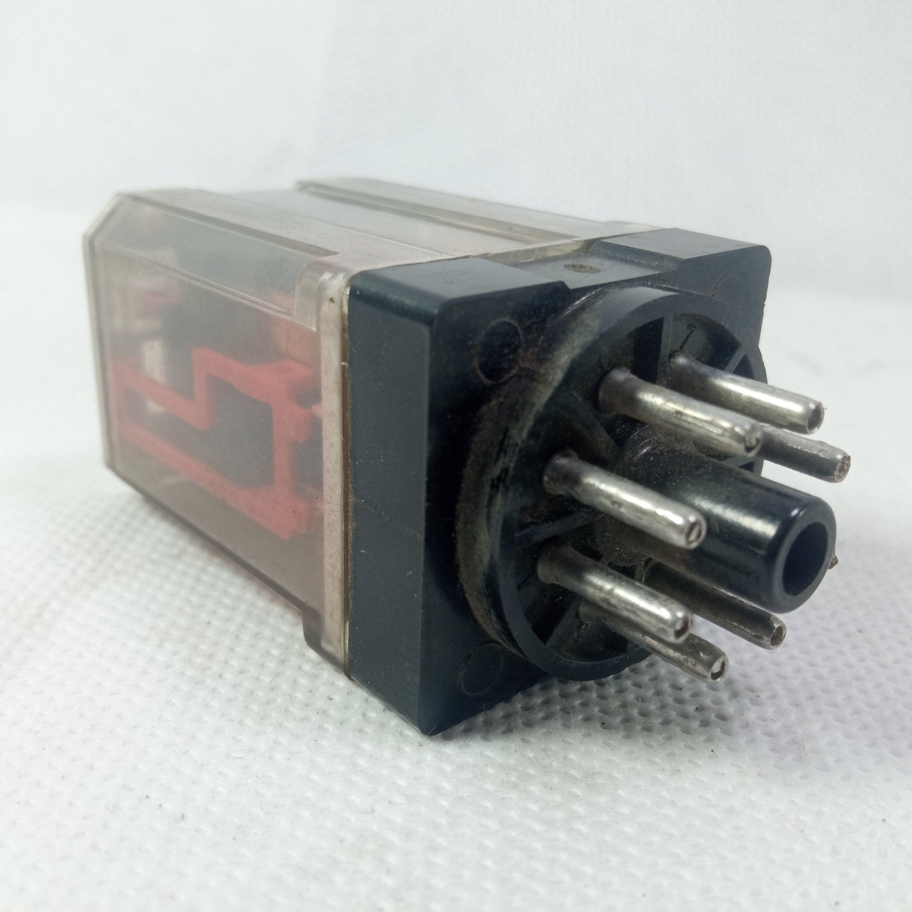 115v 8pin Relay lotted thumbnail 4