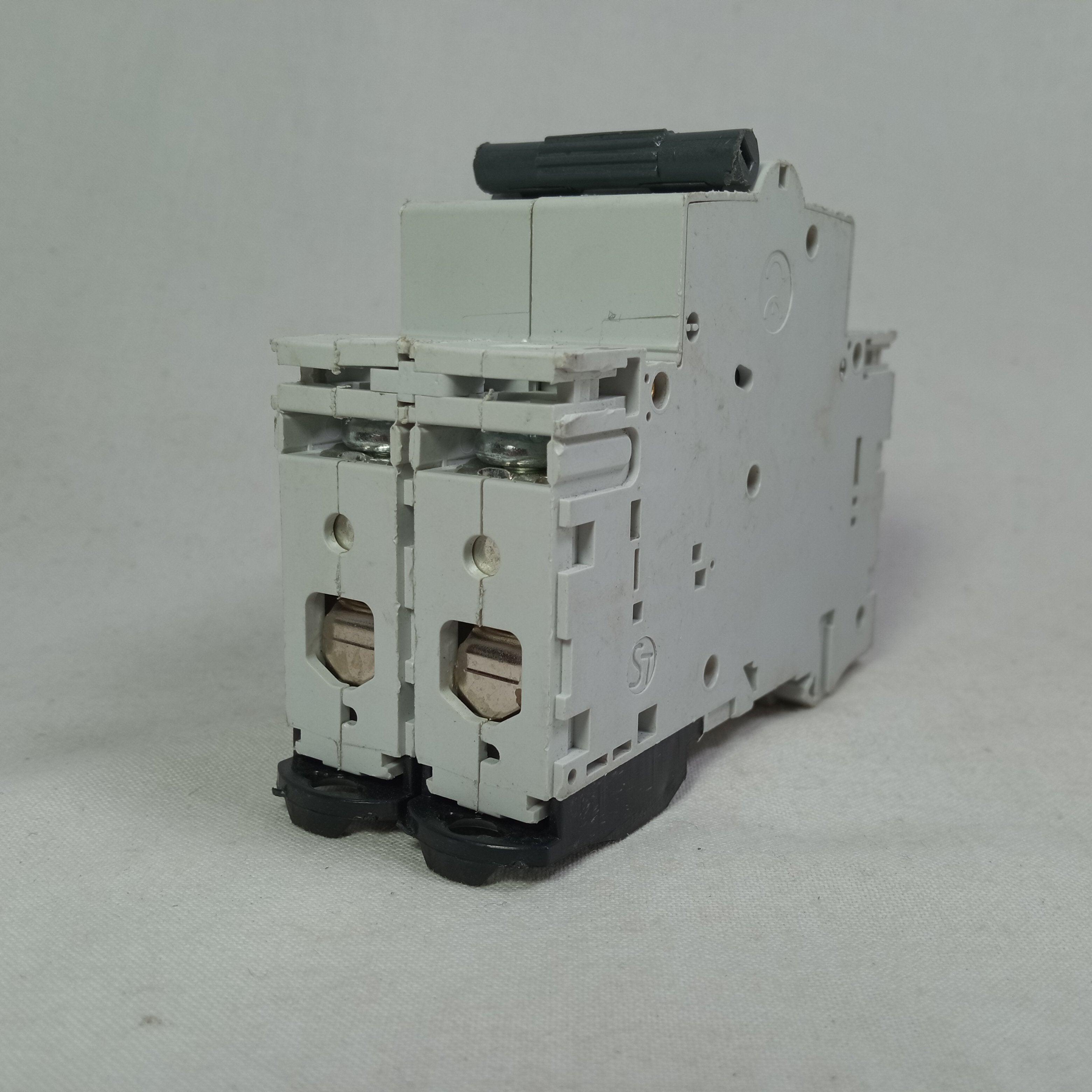 MCB AC Circuit Breaker 5SY4263-7 SEIMENS in Pakistan - 1 Pole / 63A thumbnail 5