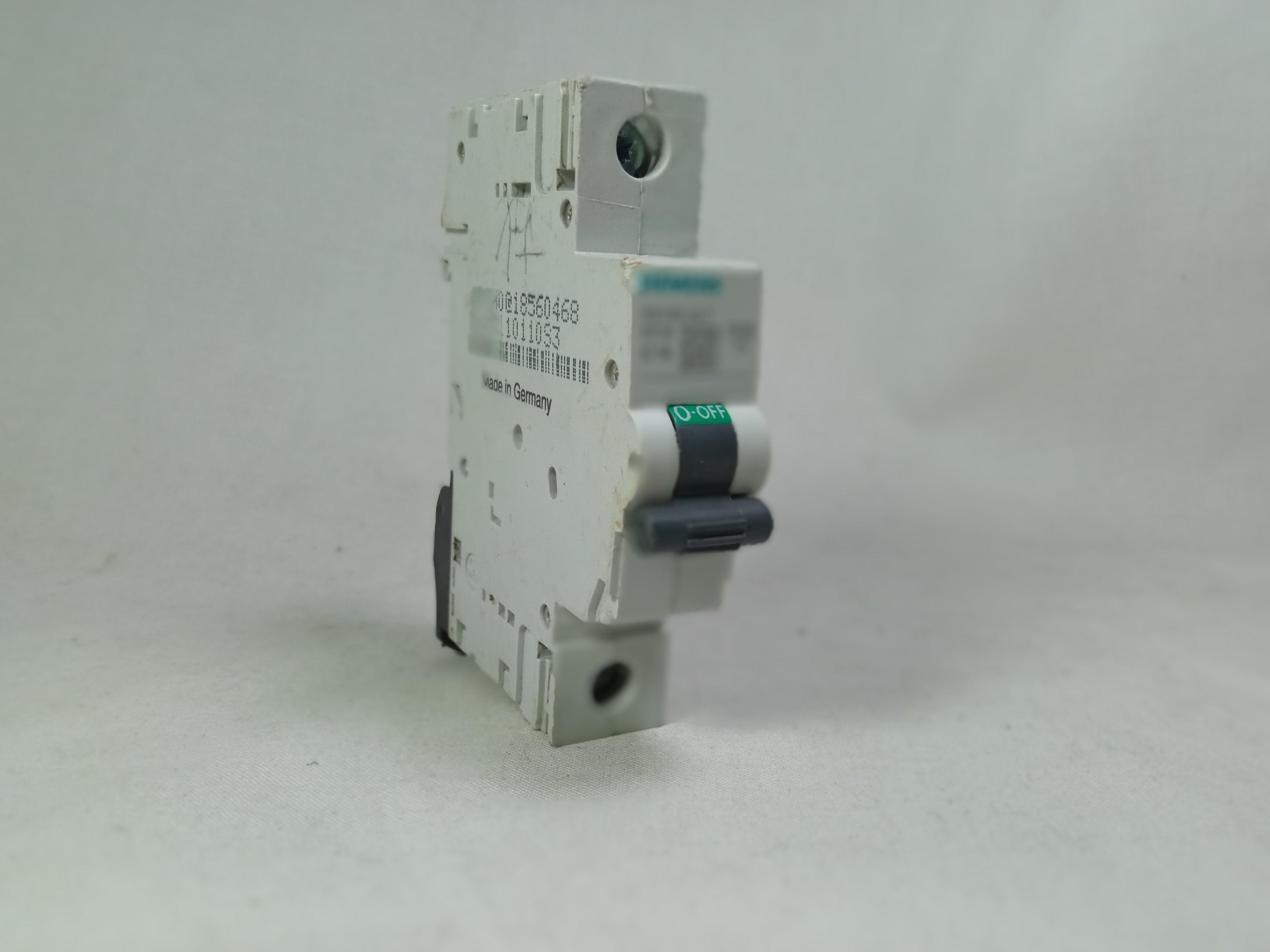 MCB AC Circuit Breaker 5SY4263-7 SEIMENS in Pakistan - 2 Poles / 63A thumbnail 6