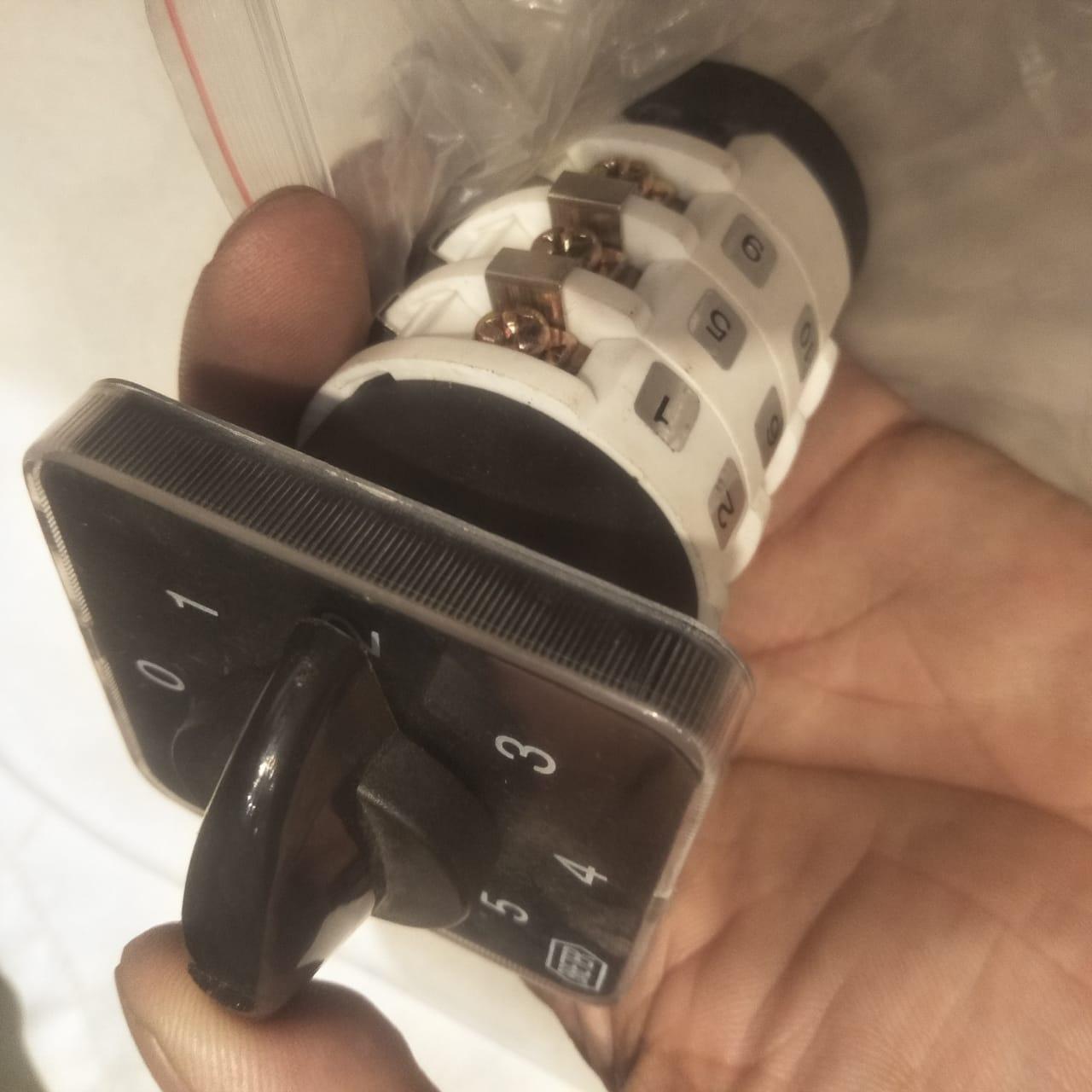 Breater 16 Amp Phase Selector Switches In Pakistan - 4 thumbnail 6