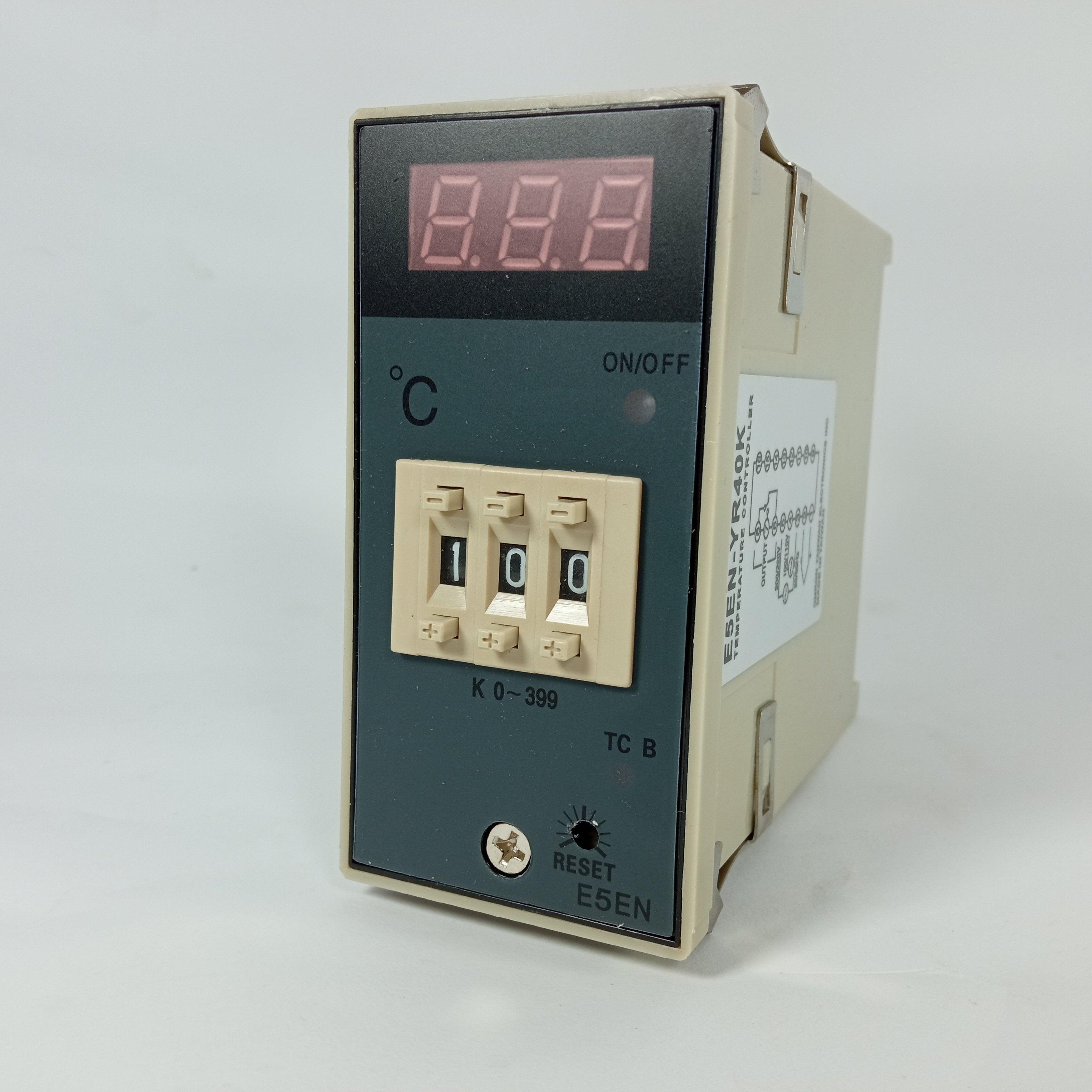 3-Digit LED Digital Temperature Controller E5EN-YR40K in Pakistan thumbnail 3