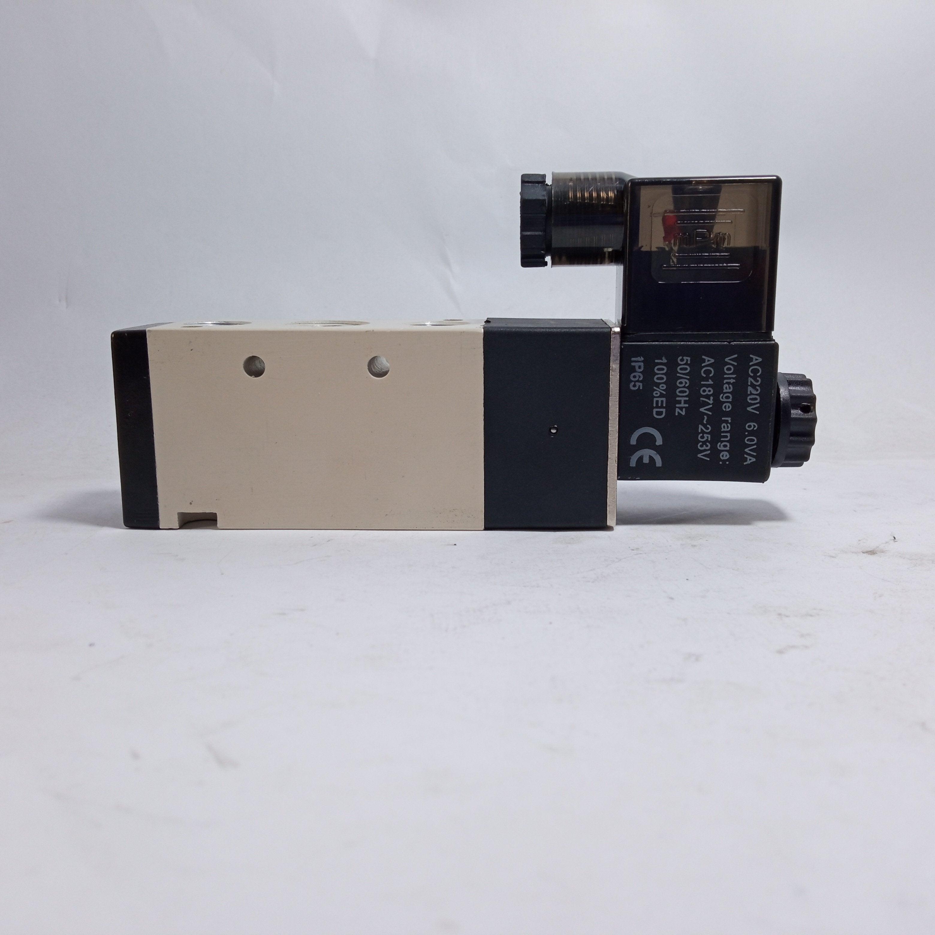 Two Five-Way Solenoid Valve 4V210-06 / 08 4V110-06 4V310-10 4V410-15 (AIRTEC) in Pakistan - 4V210-08 thumbnail 2