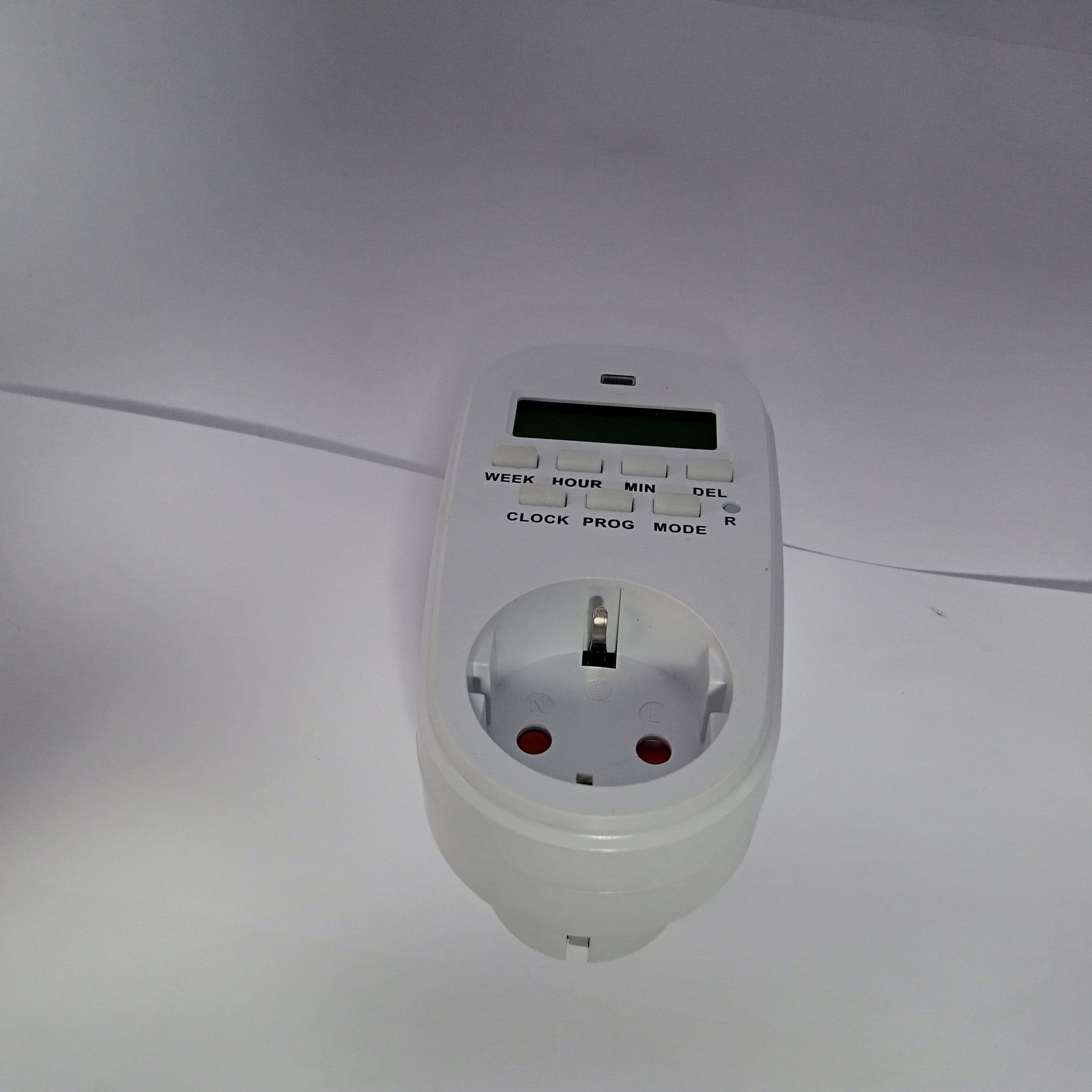 Weekly Programmable Timer GETA-GR 16A 3600W in Pakistan thumbnail 4