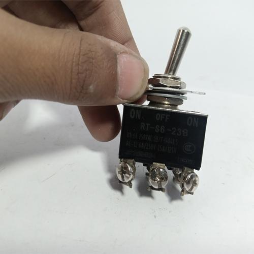 RT-S6 Toggle Switch in Pakistan - RT-S6-21B thumbnail 3