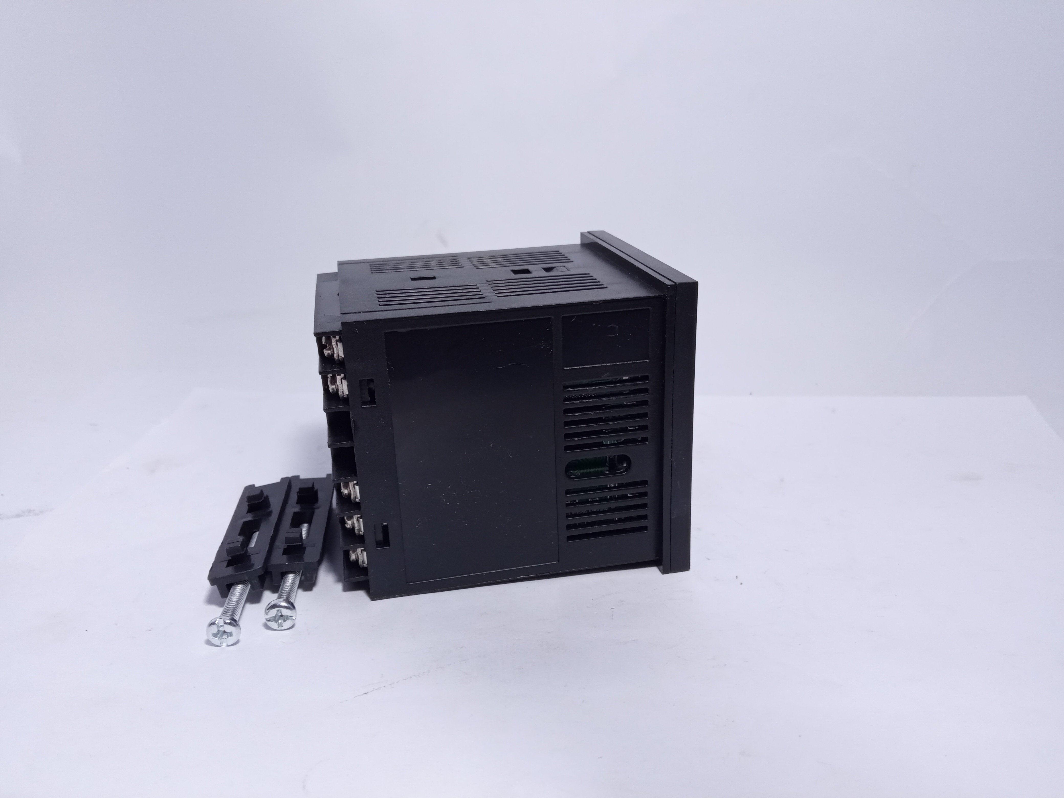 CH702 Digital Display PID Intelligent Temperature Controller thumbnail 2
